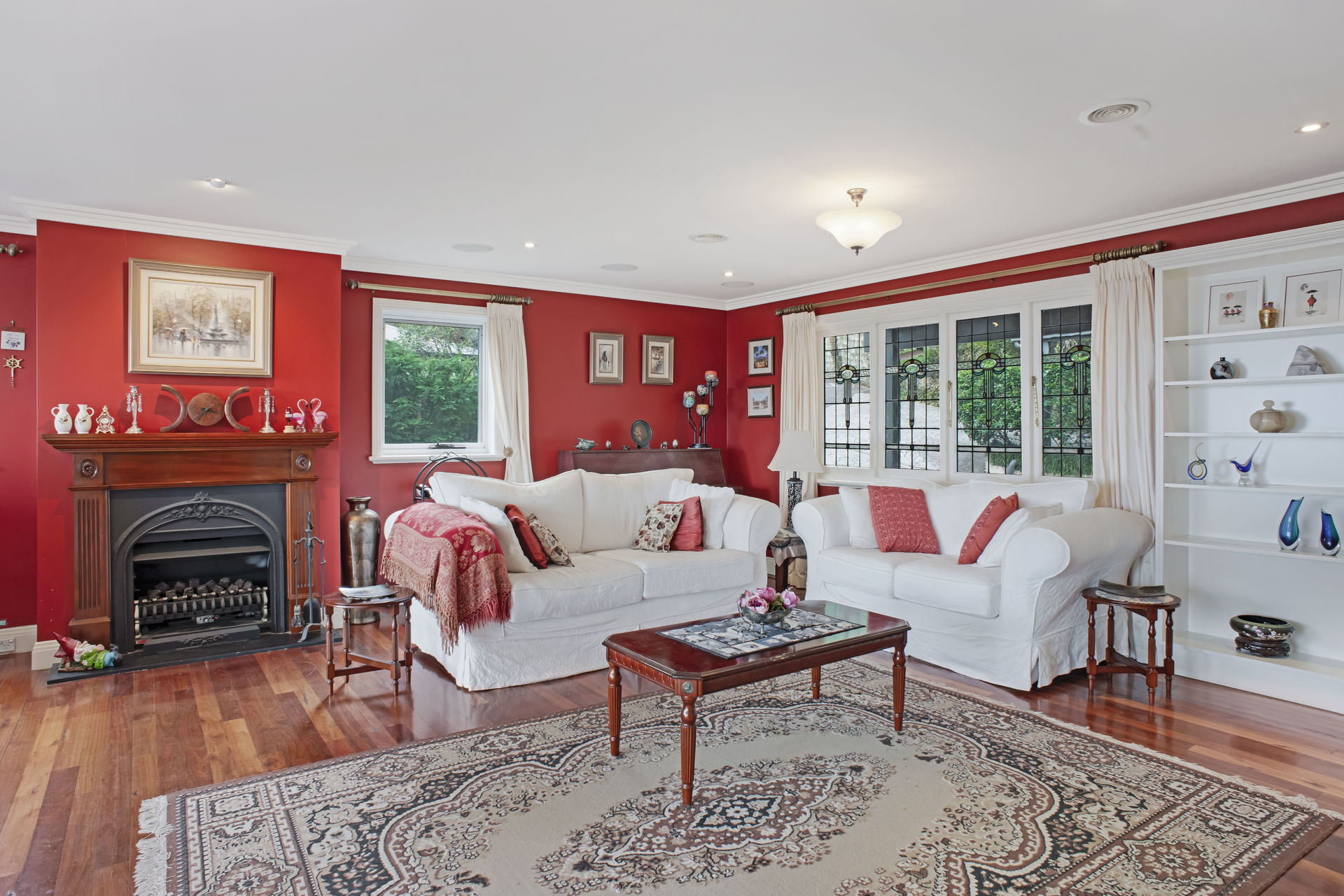 33 HENDERSON ROAD, Wentworth Falls NSW 2782 - Image 2