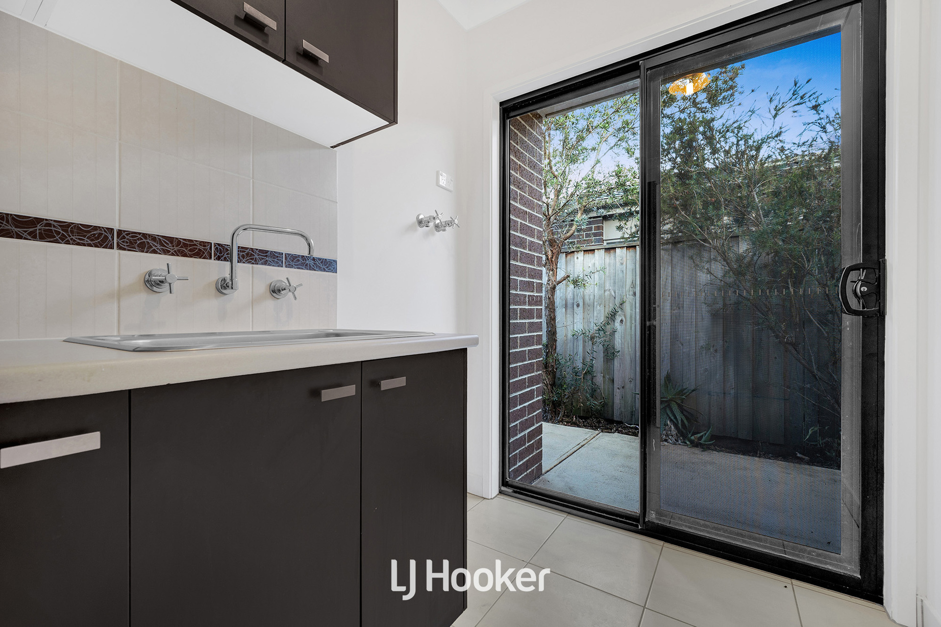 4-bedroom house at 2 BLACKLEDGE DRIVE, Cranbourne East VIC 3977, Casey, Victoria