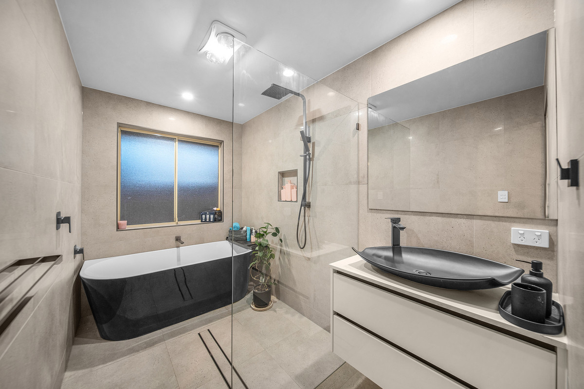 5-bedroom house at 17 SAINT ANDREWS DRIVE, Cornubia QLD 4130, Logan, Queensland