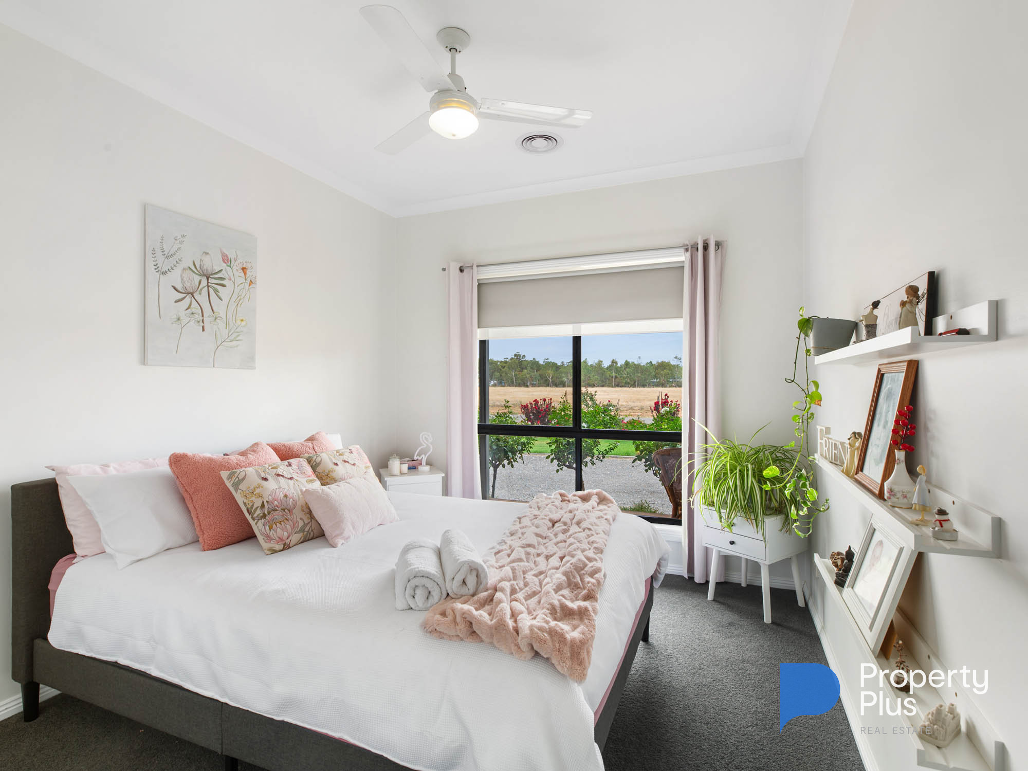 4-bedroom house at 15-17 Wright Street, Charlton, VIC 3525, Buloke, Victoria