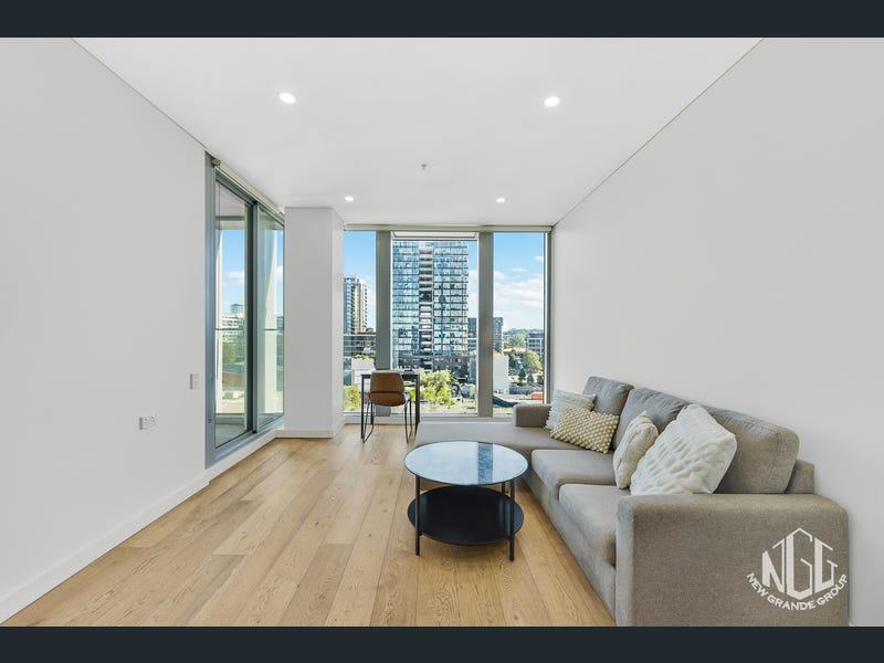 Gadigal Avenue, Zetland, Nsw, 2017 - Image 2