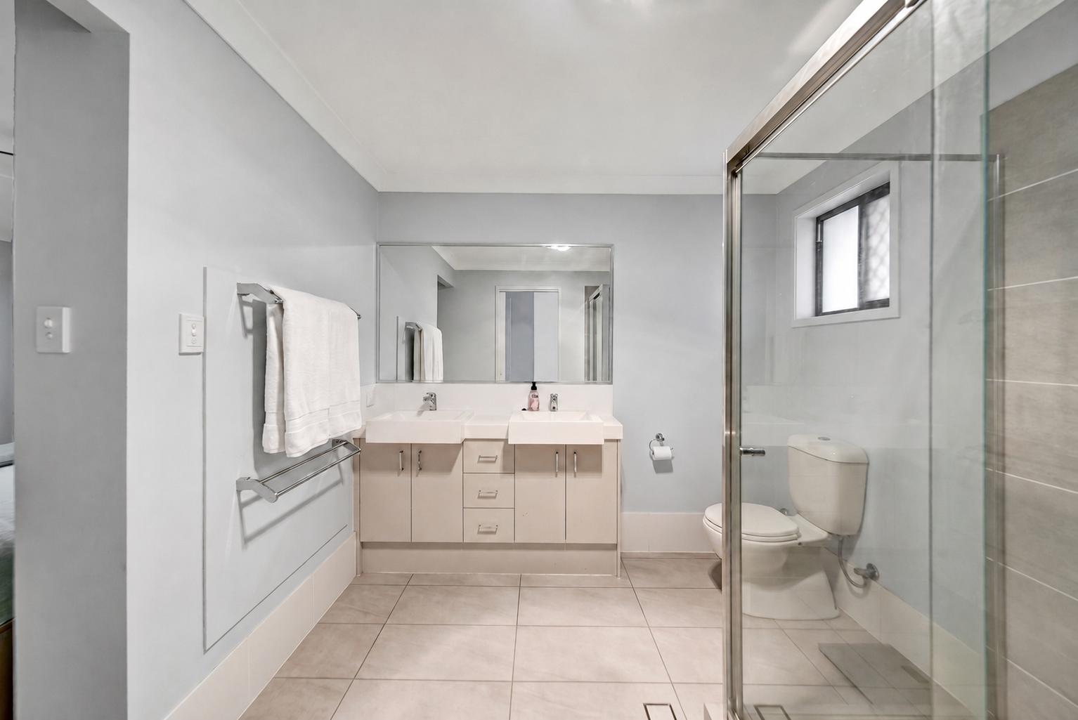 14 RHONE DRIVE, Holmview QLD 4207 - Image 10