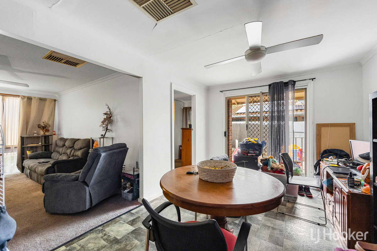 19 Dimboola Court, Craigmore, SA 5114 - Image 7