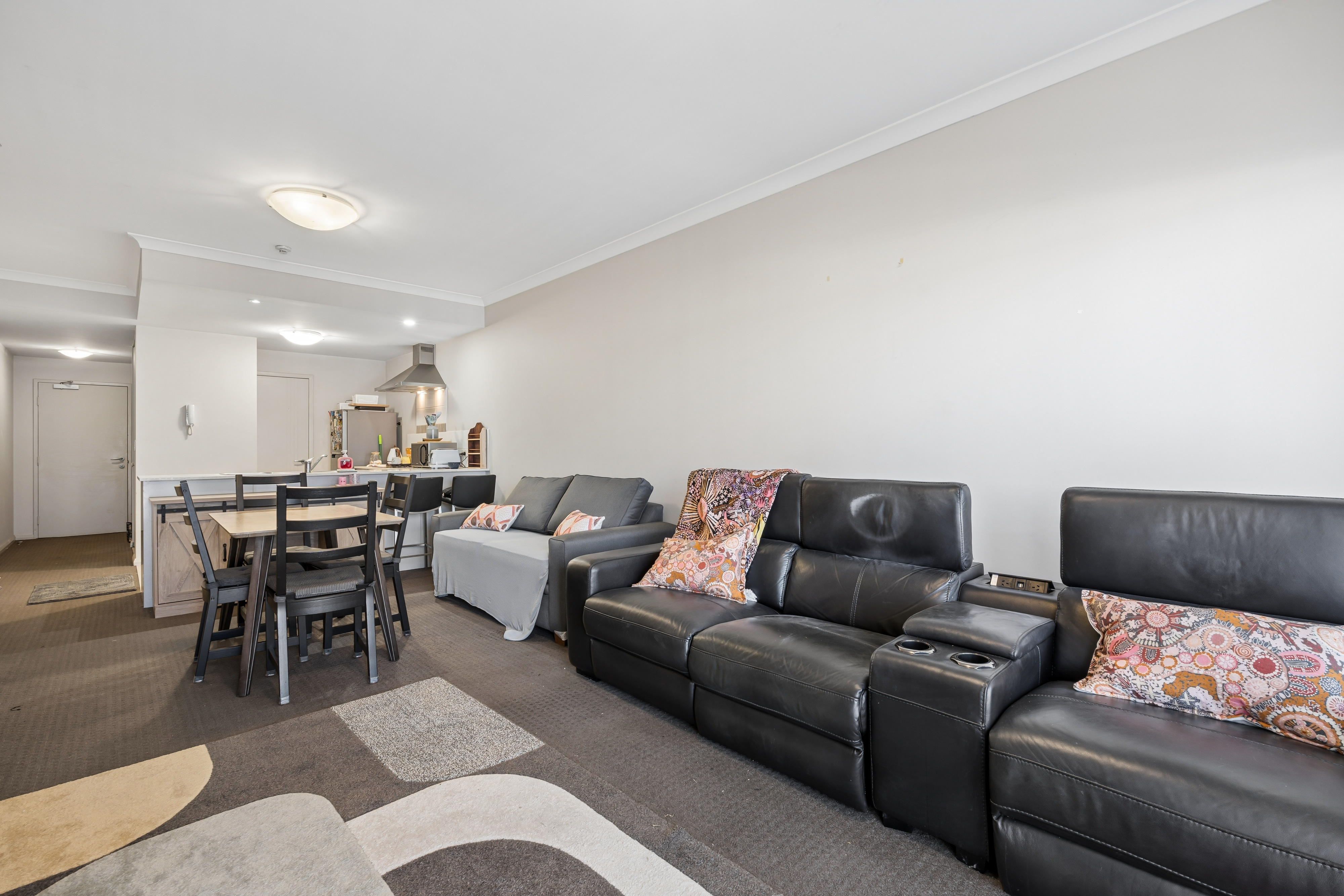10 20 The Crescent, Midland WA 6056 - Image 7