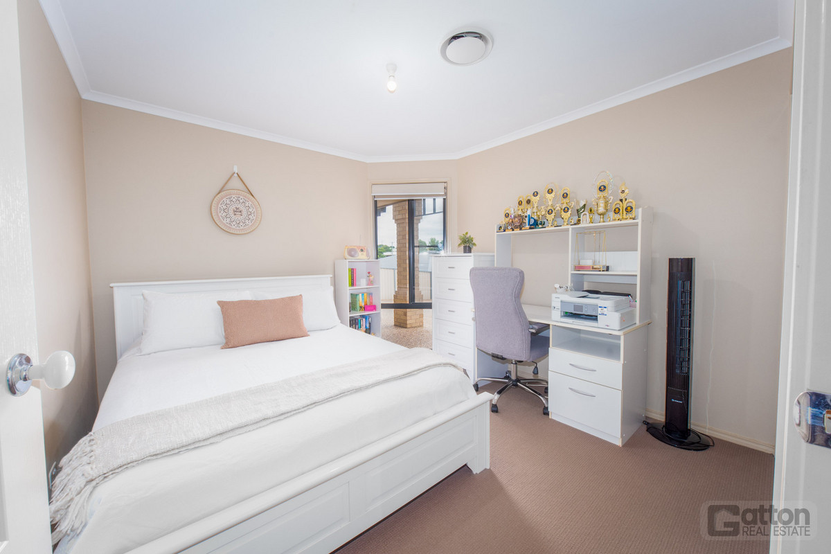 5-bedroom house at 56 Highview Avenue, Gatton, QLD 4343, Lockyer Valley, Queensland