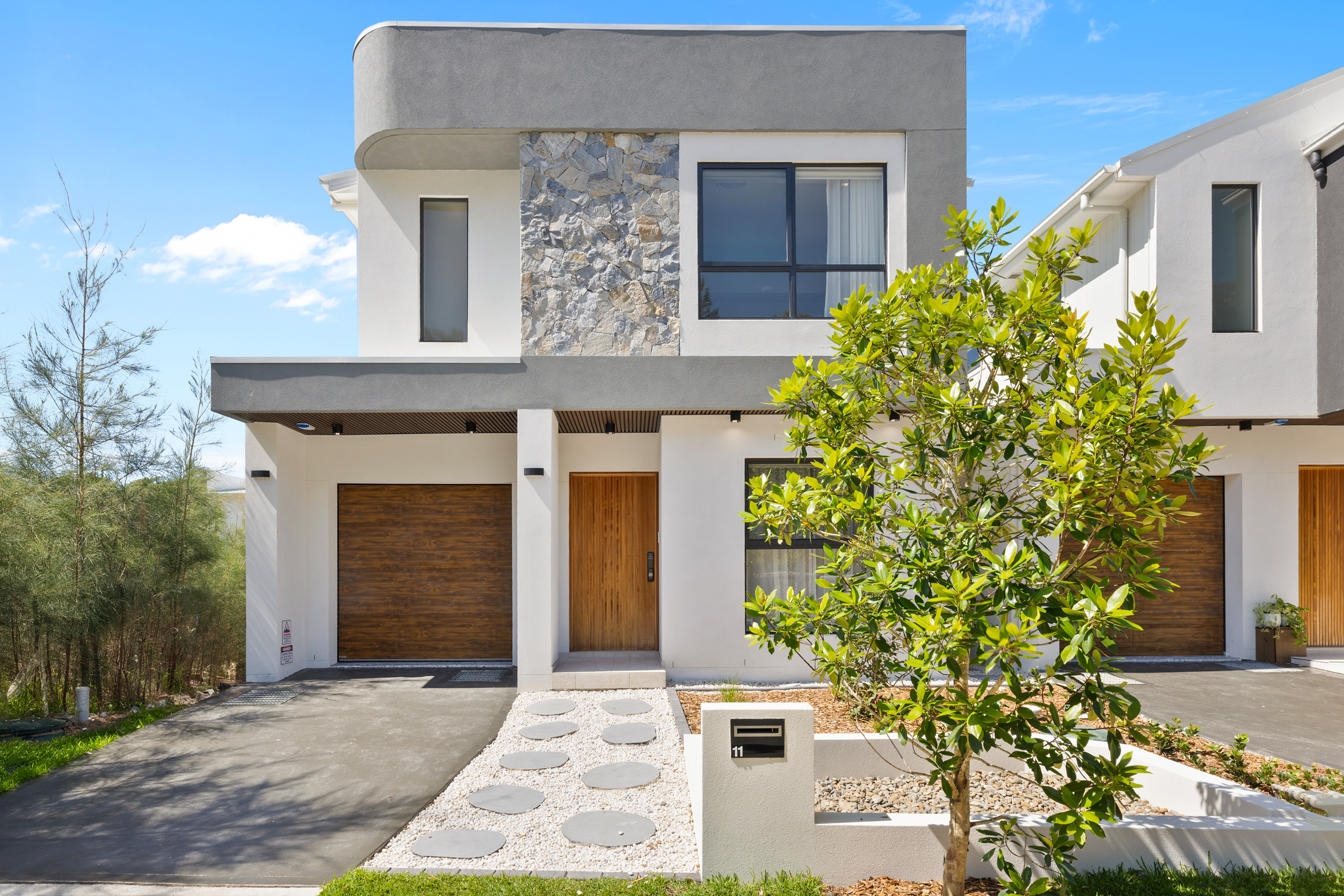 11 Raven Circuit, Warriewood, Nsw, 2102 - Image 1