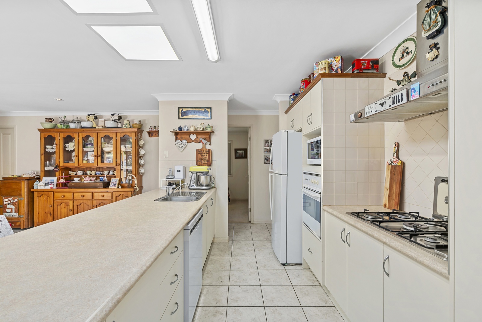 5 OAK HILL CRESCENT, Parkwood QLD 4214 - Image 6