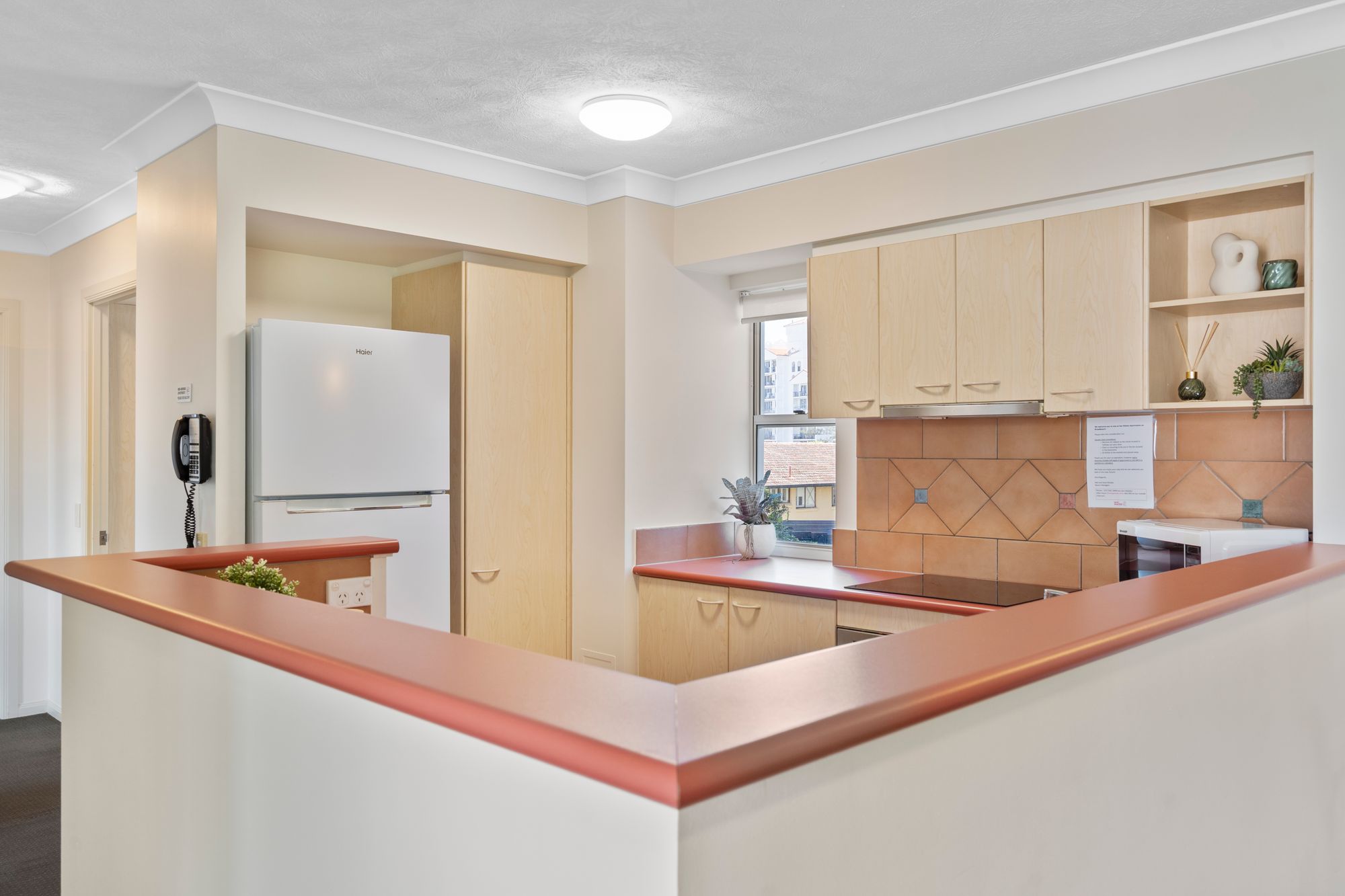 12 93 OLD BURLEIGH ROAD, BROADBEACH QLD 4218 - Image 4