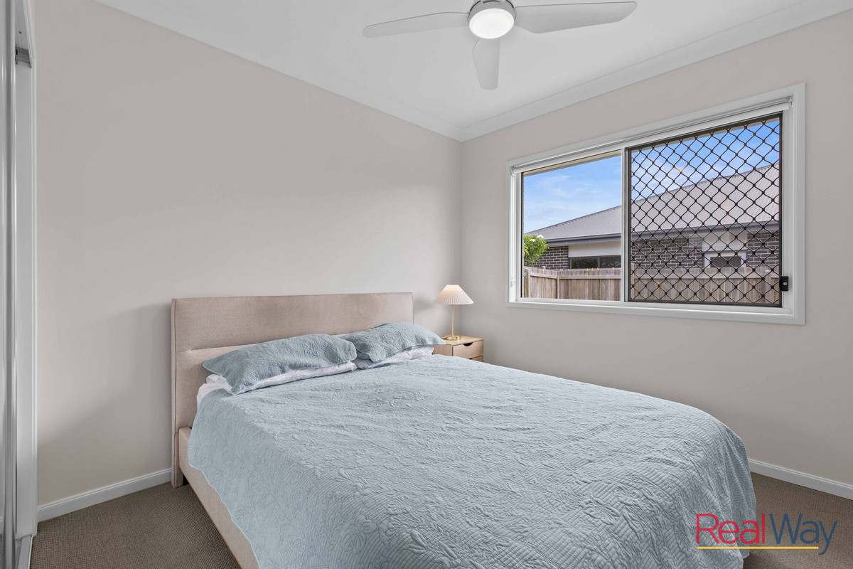 16 WAUGH STREET, Urangan QLD 4655 - Image 5