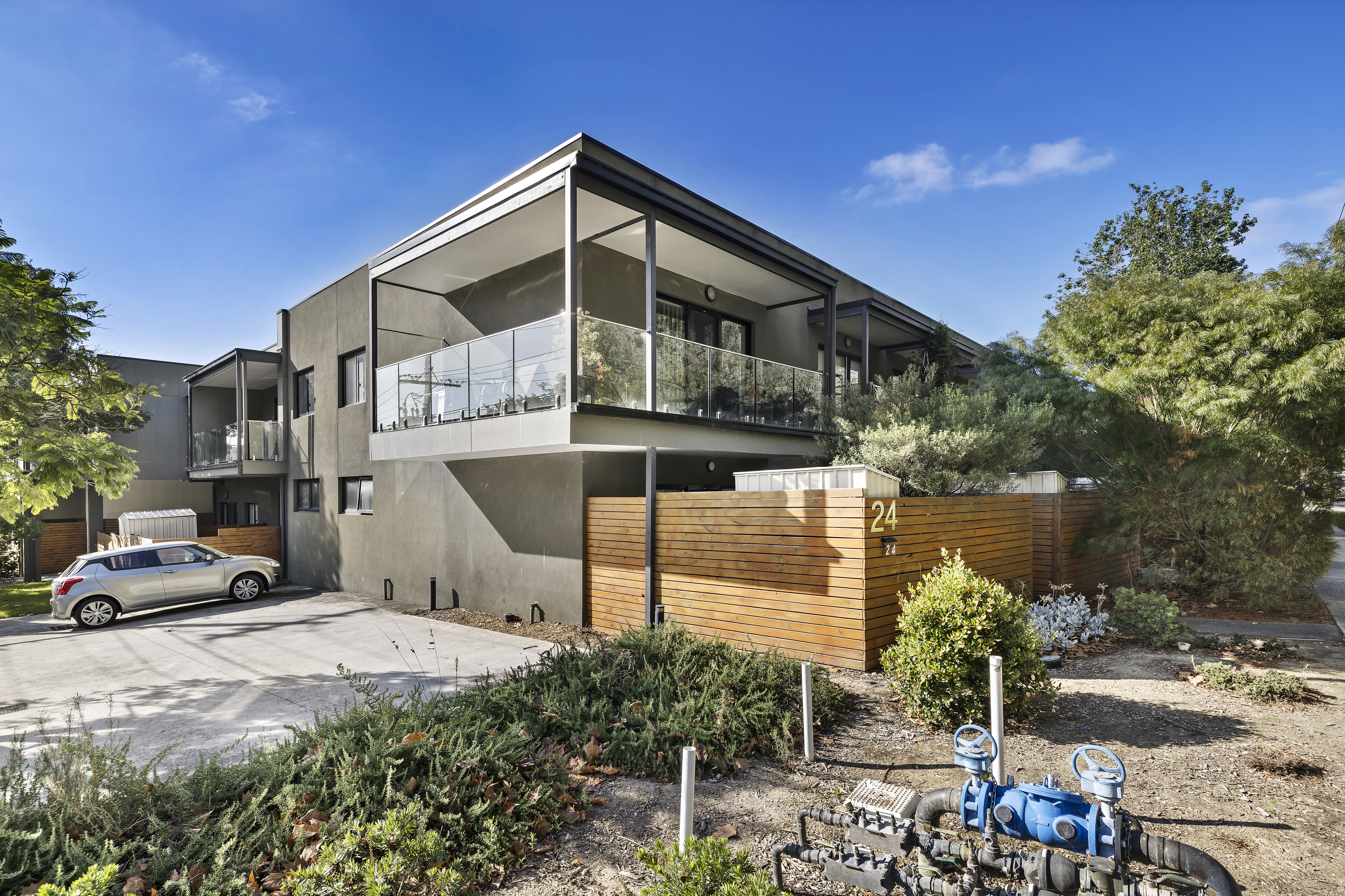 10 24 CROYDON ROAD, CROYDON VIC 3136 - Image 1