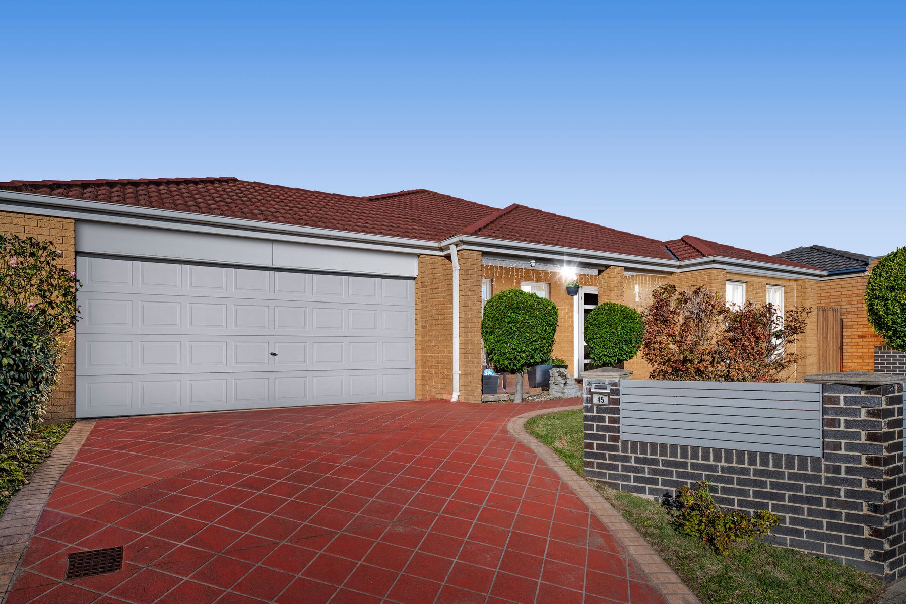 45 Beethoven Drive, Narre Warren South, VIC 3805 - Image 2