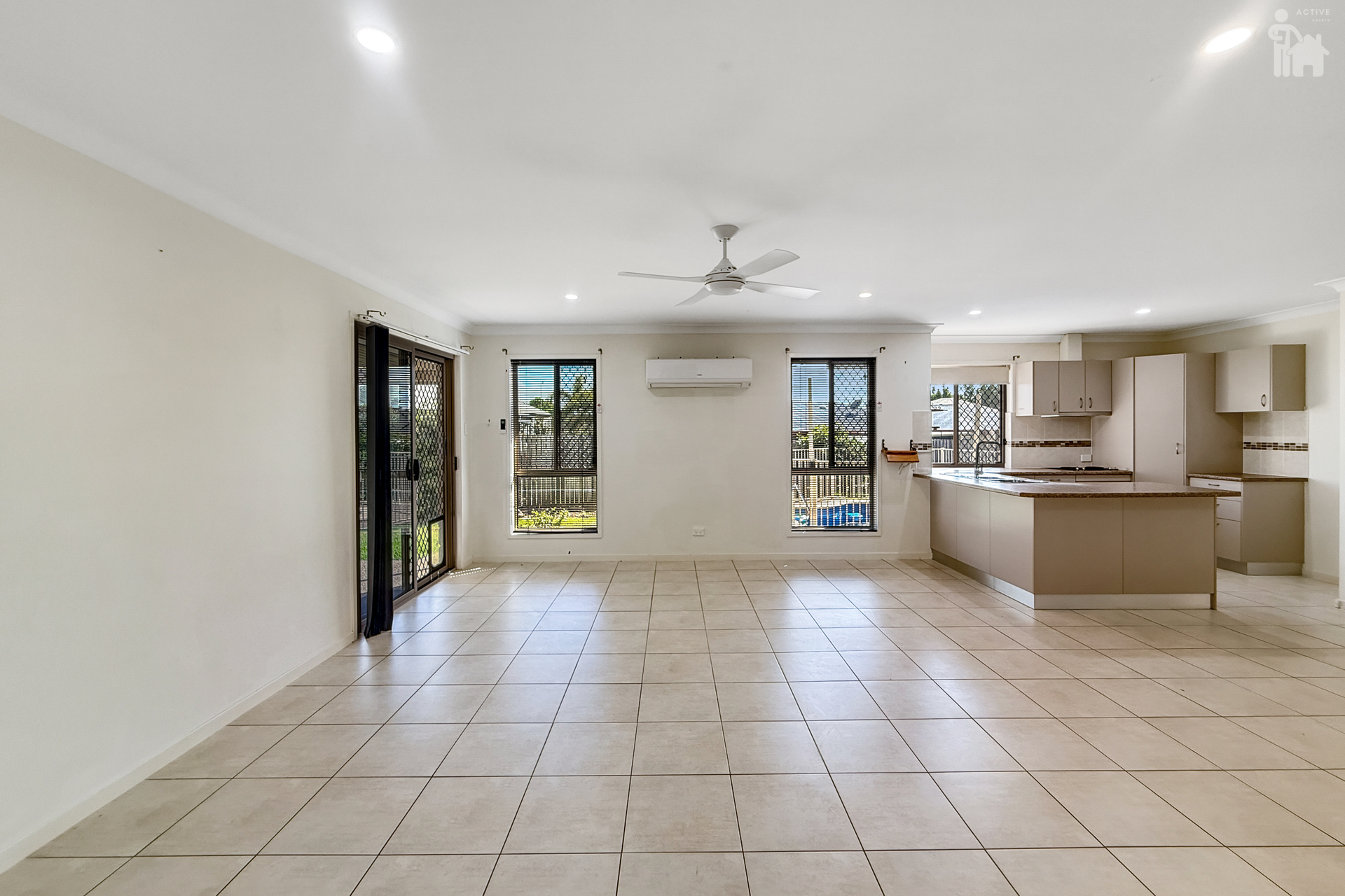 15 WHIPBIRD COURT, Urangan QLD 4655 - Image 7