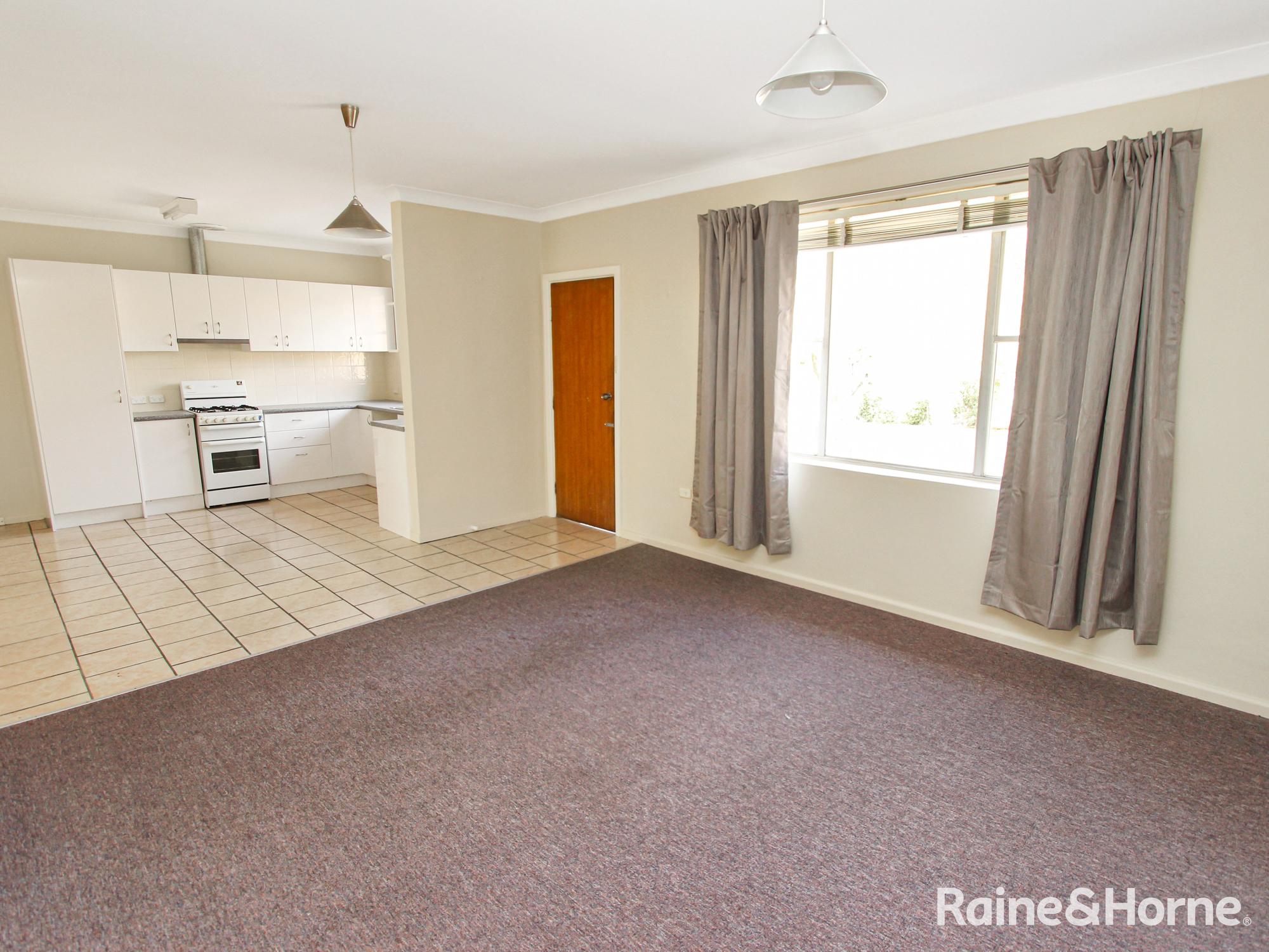 16-bedroom unit at 1-6/339 Howick Street, Bathurst, NSW 2795, Bathurst, New South Wales