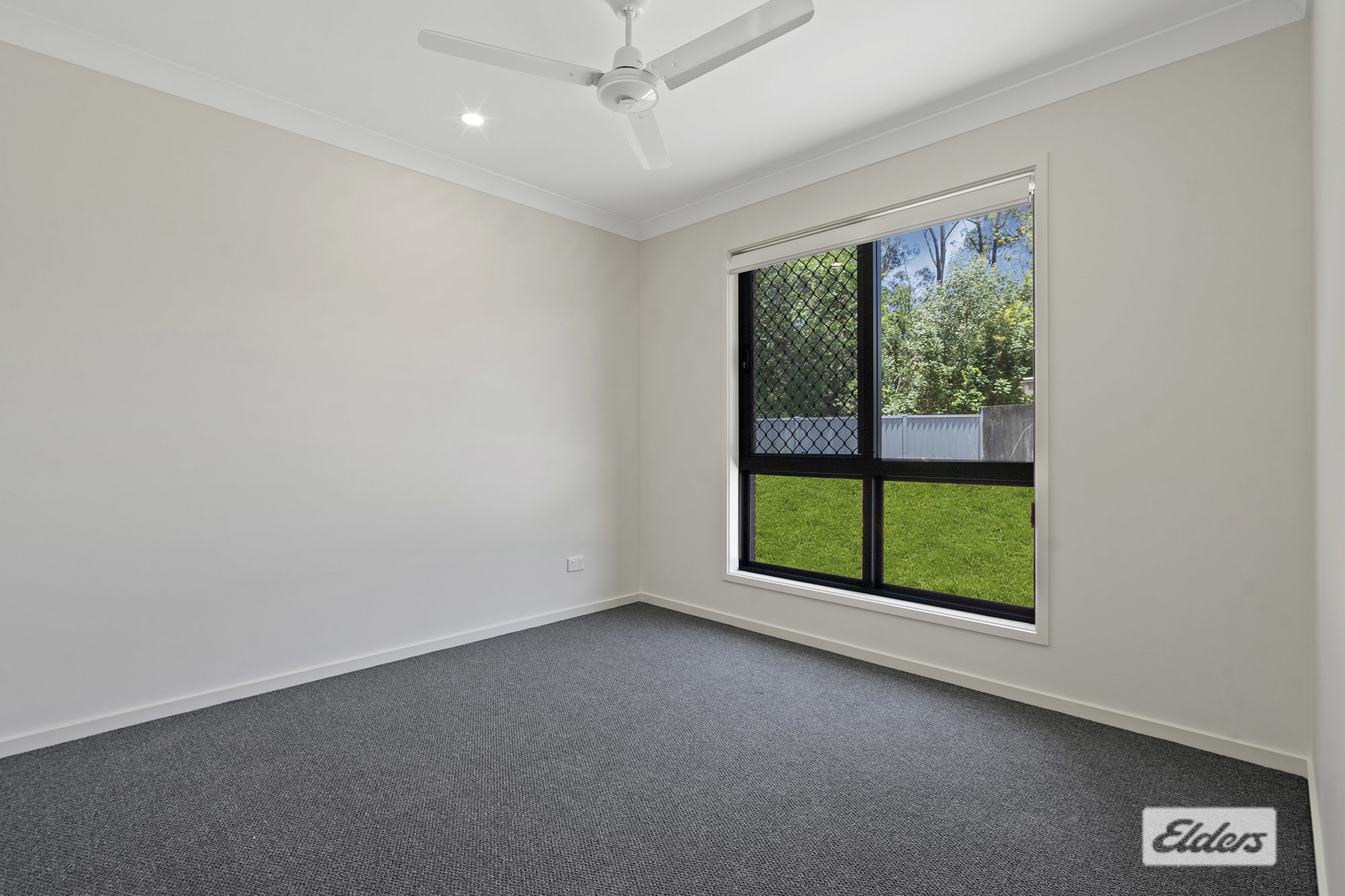 5-bedroom unit at 33 Concorde Drive, Loganholme, QLD 4129, Logan, Queensland