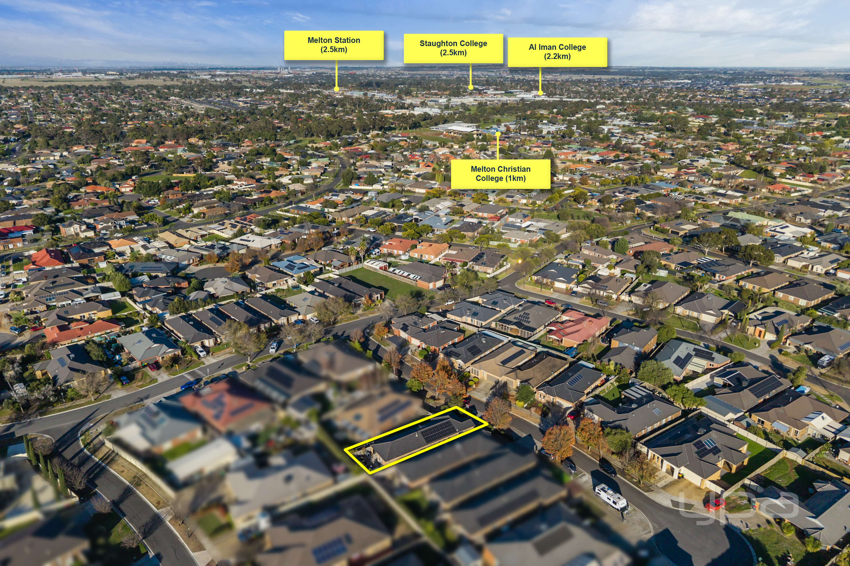4-bedroom unit at 2/10 Drysdale Place, Brookfield, VIC 3338, Melton, Victoria