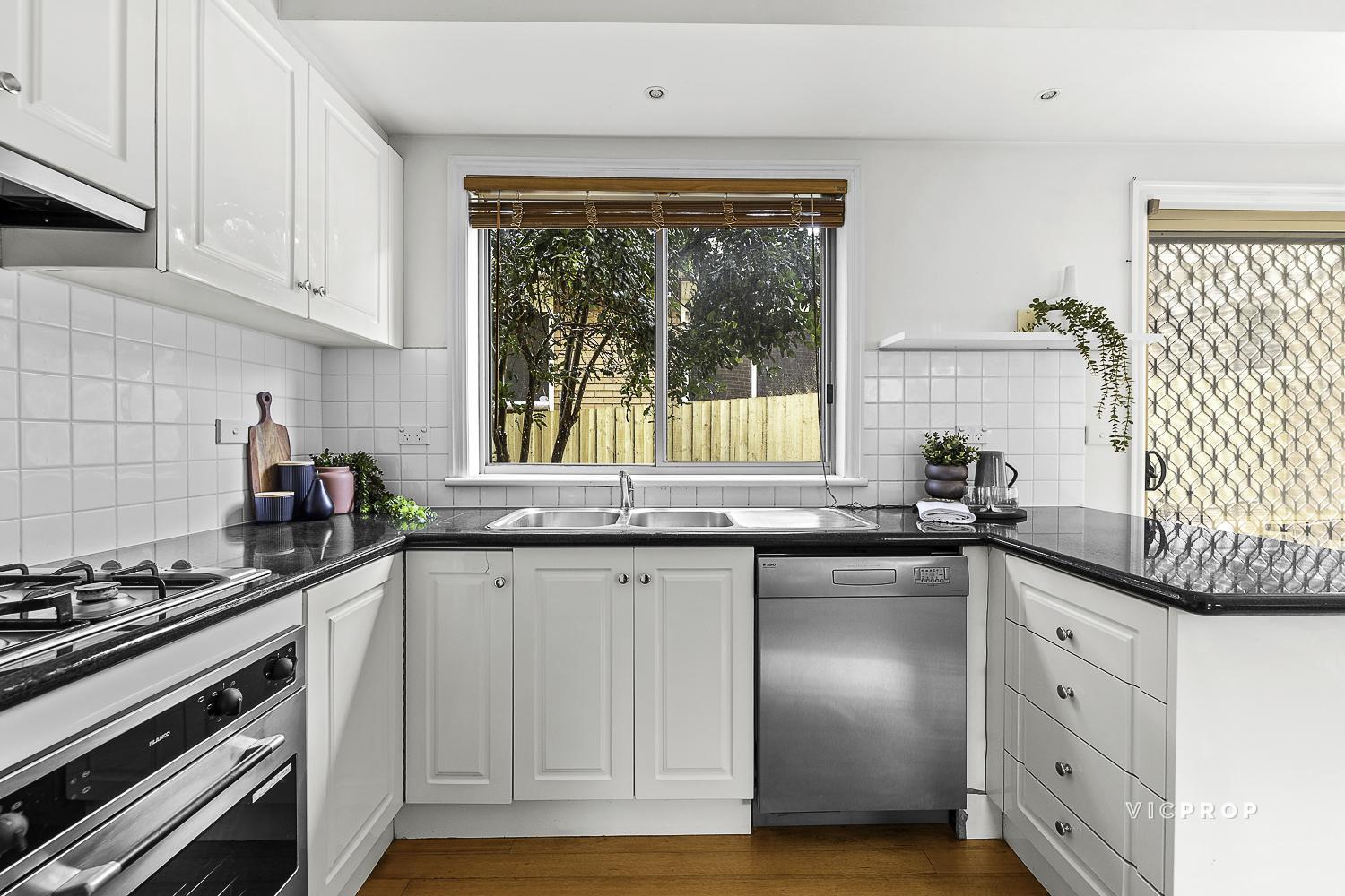 1/164 Thompsons Road, Bulleen, VIC 3105 - Image 8