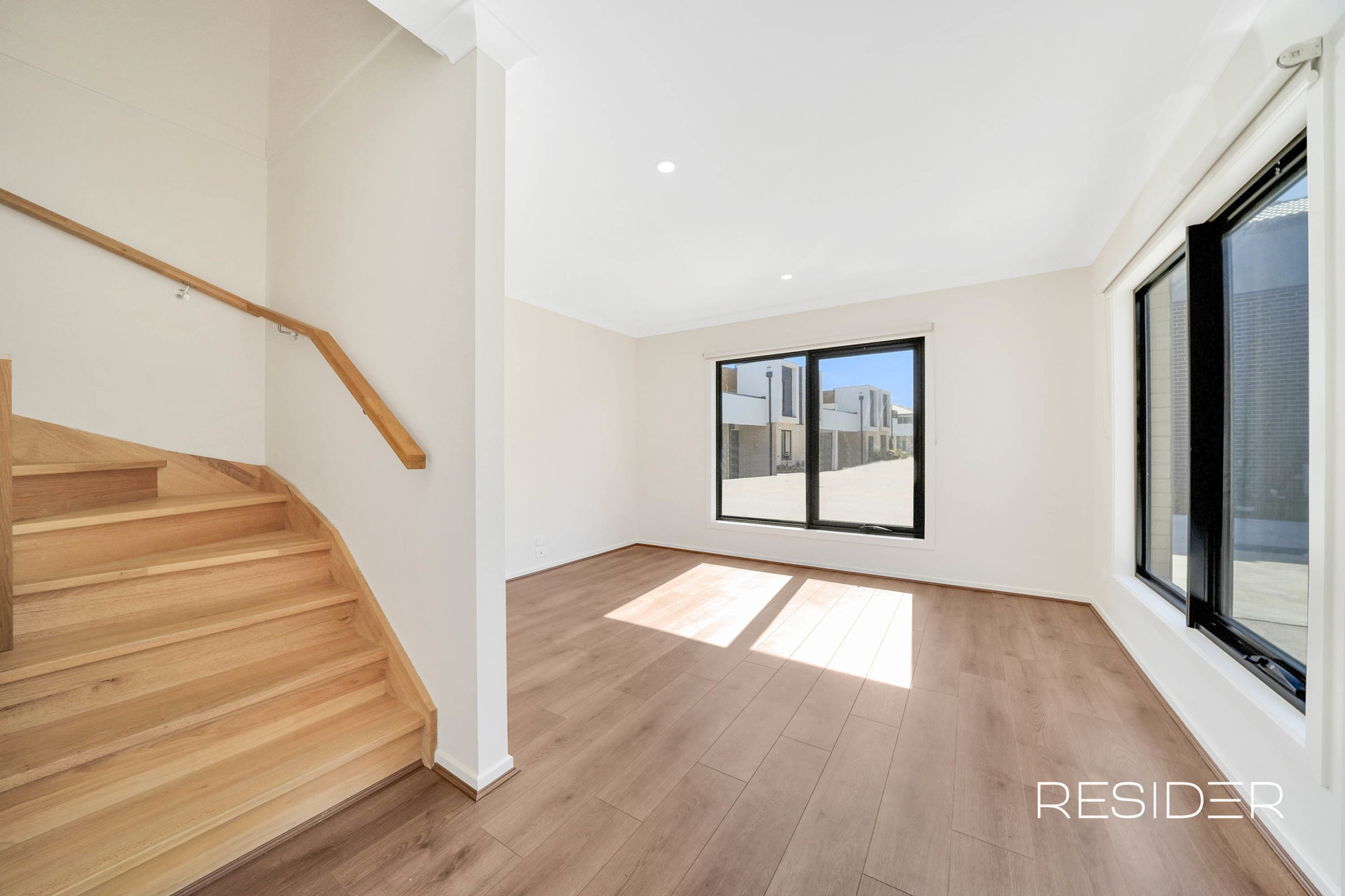 23 Midnight Circuit, South Morang, Vic, 3752 - Image 2