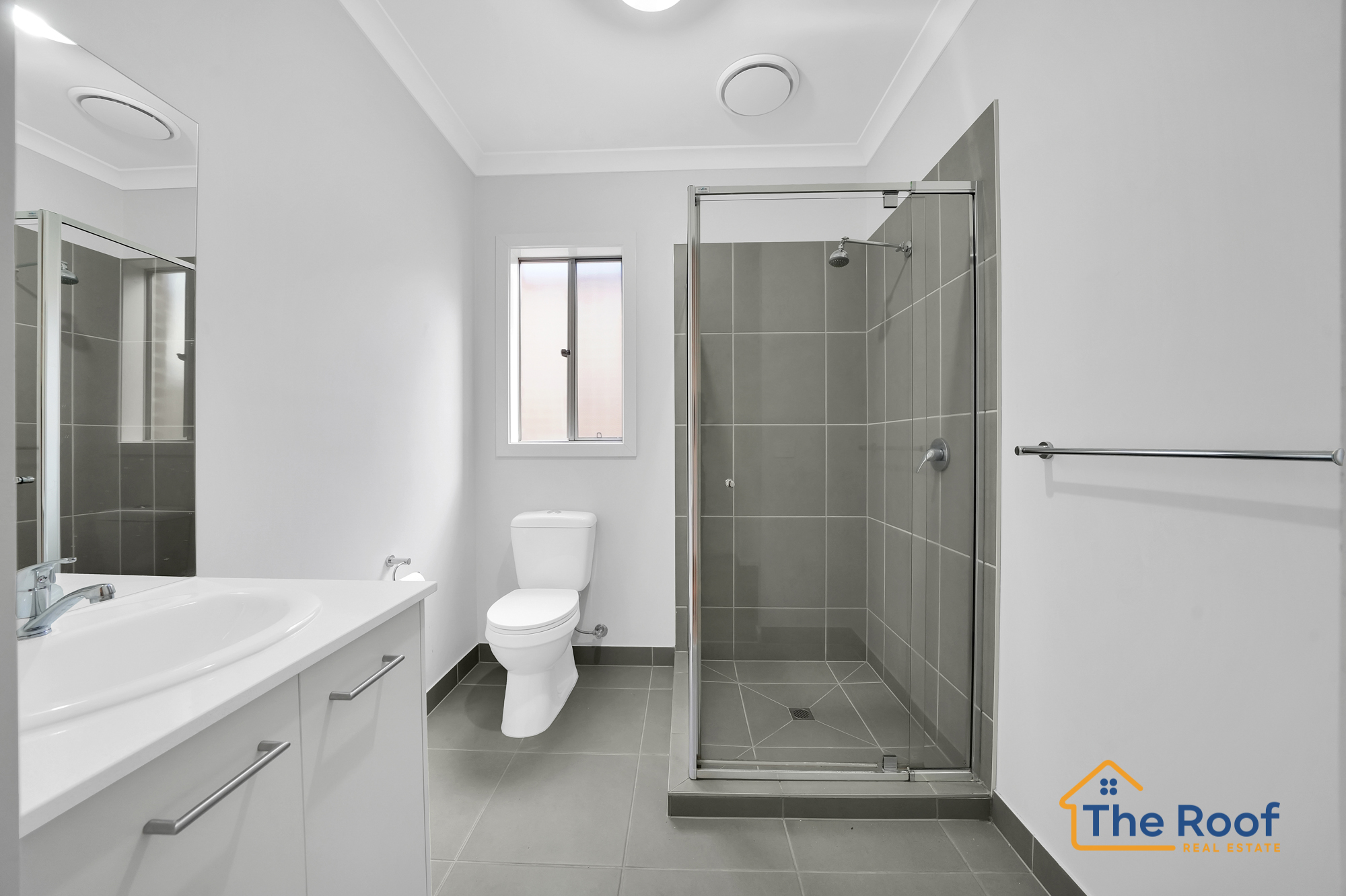 10 YEOMAN STREET, Melton South VIC 3338 - Image 4