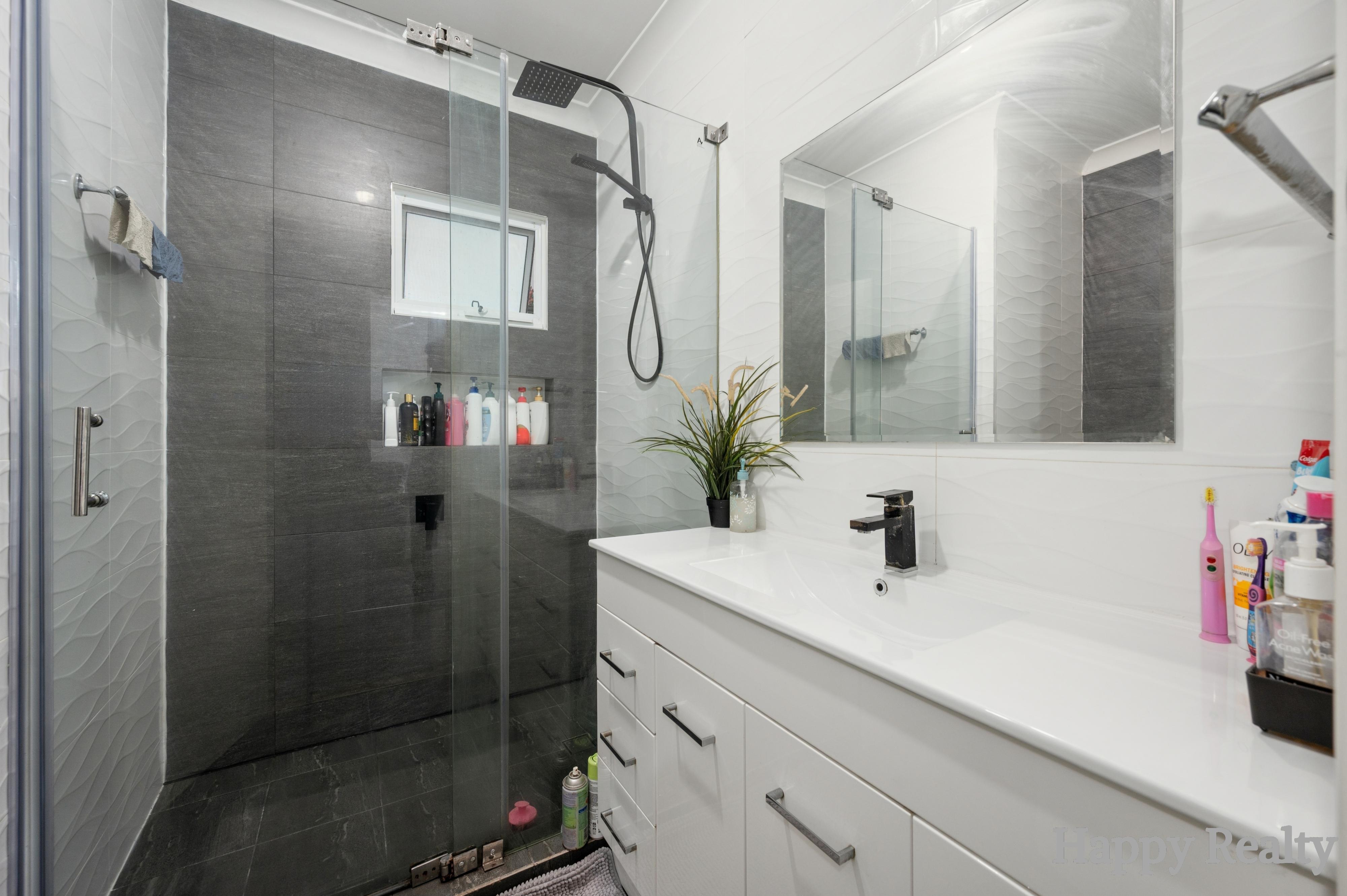 33 COOPS AVENUE, Thornlie WA 6108 - Image 10