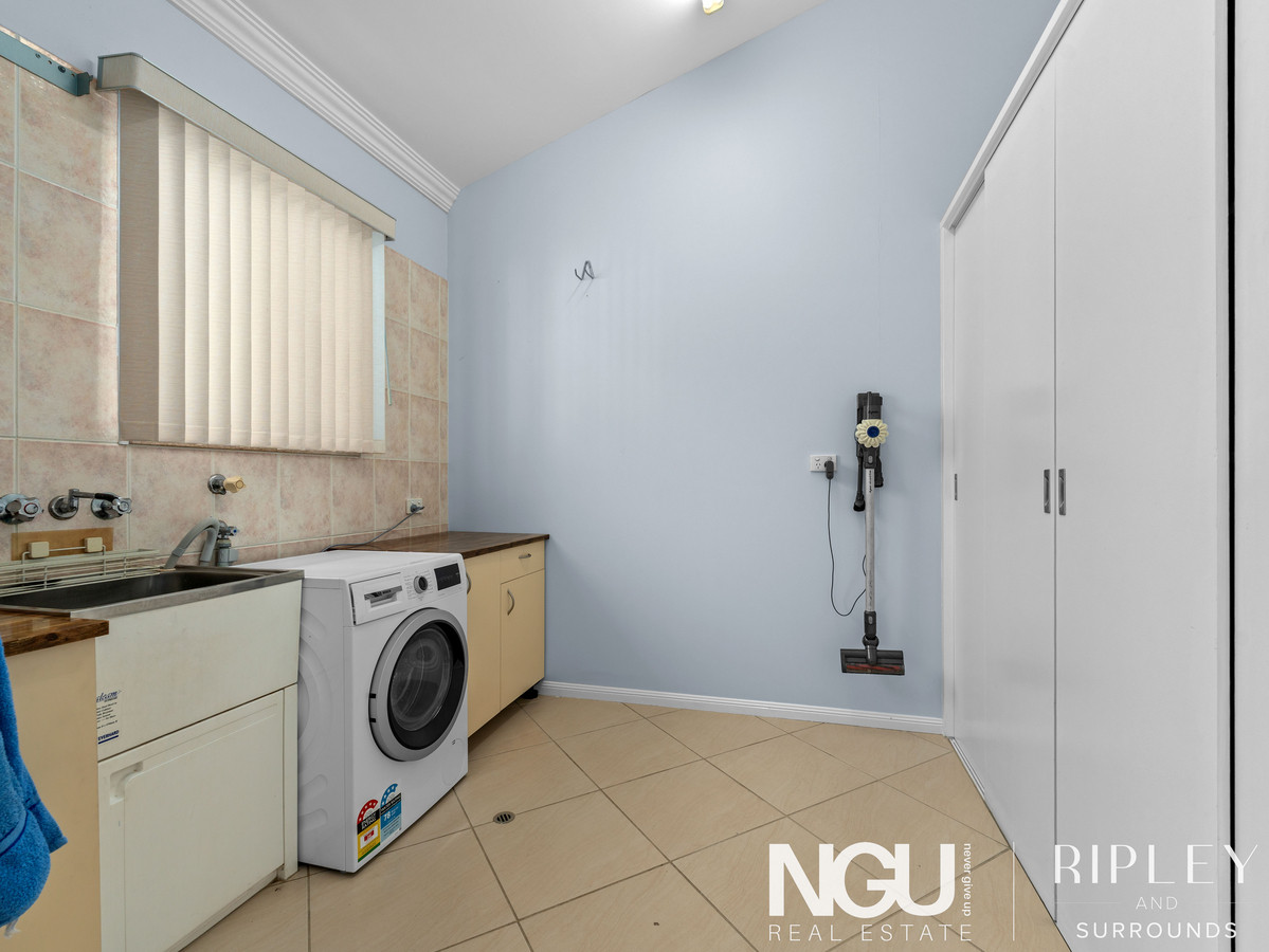 3-bedroom house at 153 Lakes Drive, Laidley Heights, QLD 4341, Lockyer Valley, Queensland