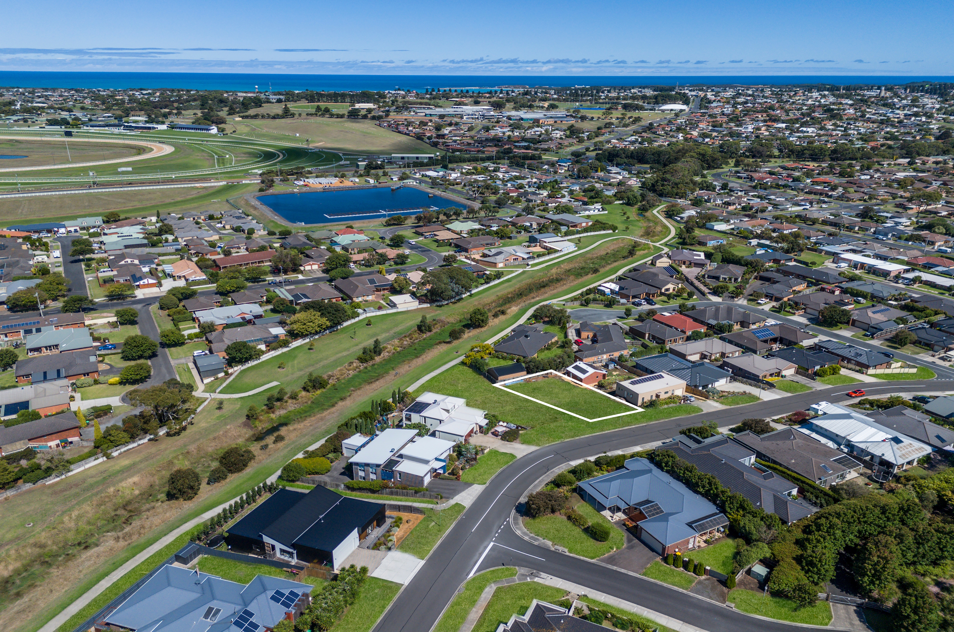 18 Cherlin Drive, Warrnambool, Vic, 3280 - Image 2