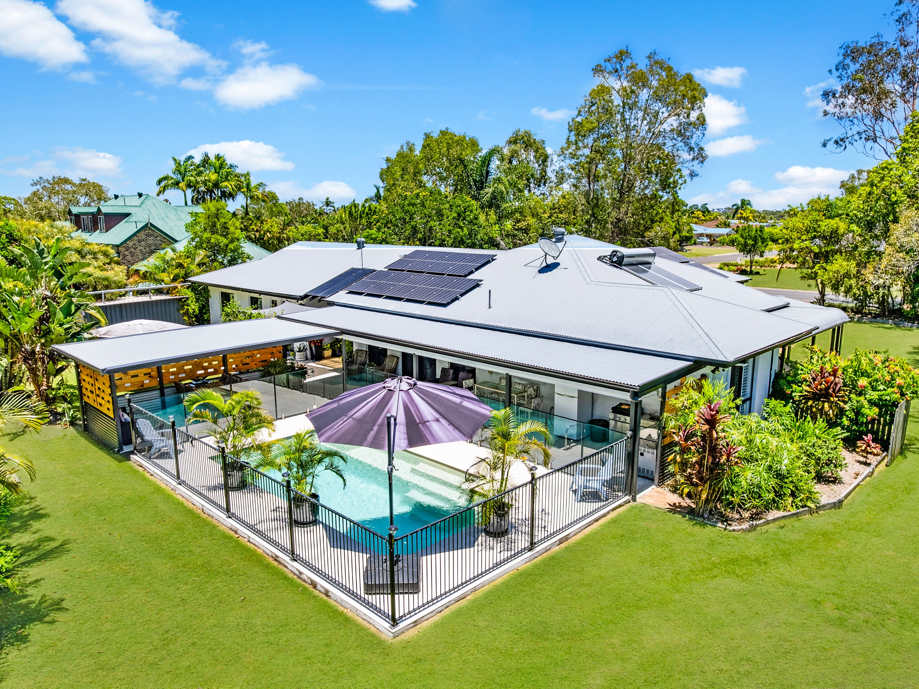 6 SANDALWOOD DRIVE, Wondunna QLD 4655 - Image 2