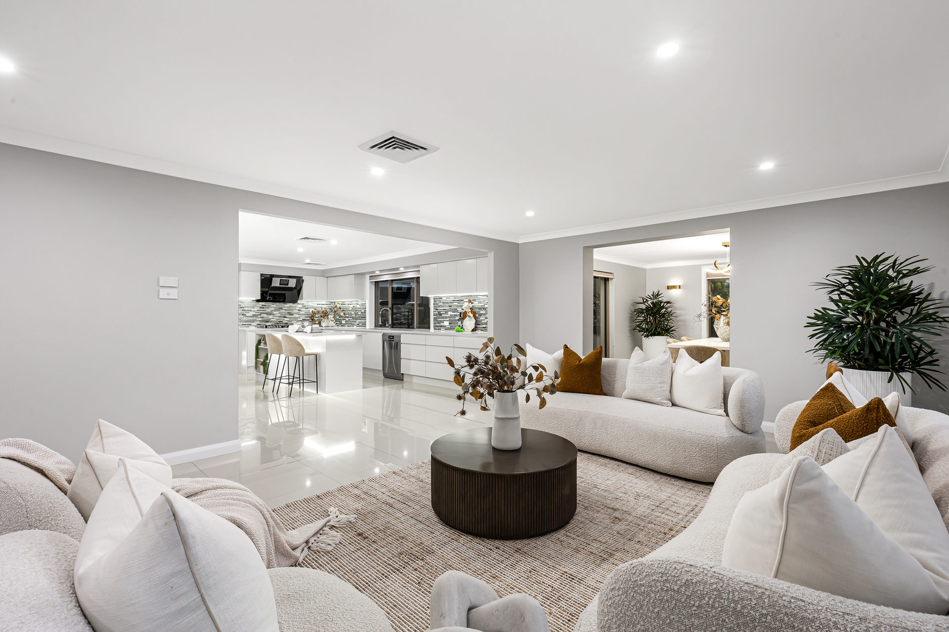 5-bedroom house at 33 Mariner Crescent, Abbotsbury, NSW 2176, Fairfield, New South Wales