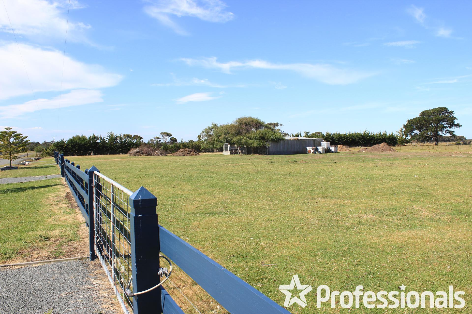 6/10 Albany Street, Port Albert, Vic, 3971 - Image 1
