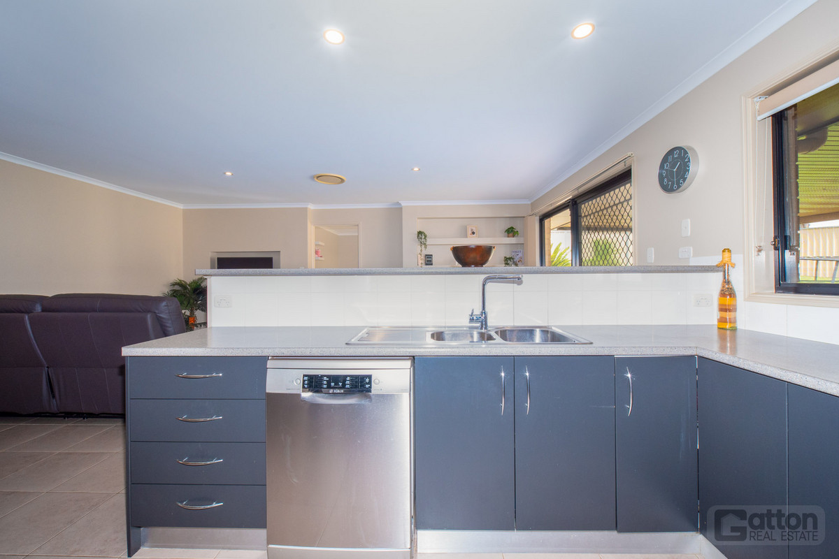 5-bedroom house at 56 Highview Avenue, Gatton, QLD 4343, Lockyer Valley, Queensland