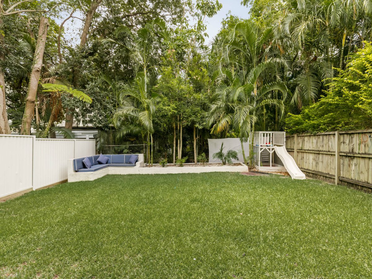 4-bedroom house at 27 Richmond Street, Corinda, QLD 4075, Brisbane, Queensland