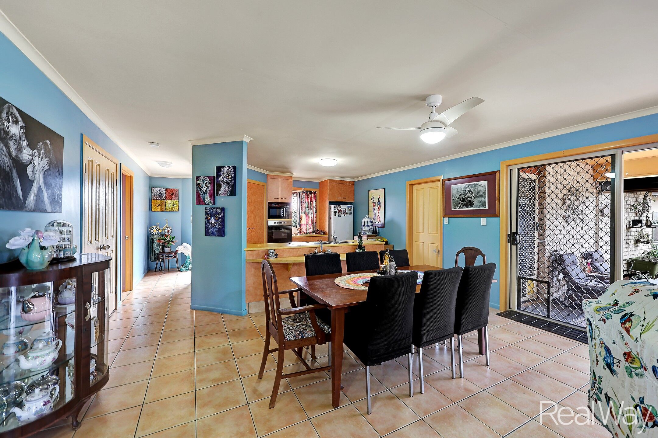 12 PORRAS COURT, Avenell Heights QLD 4670 - Image 3