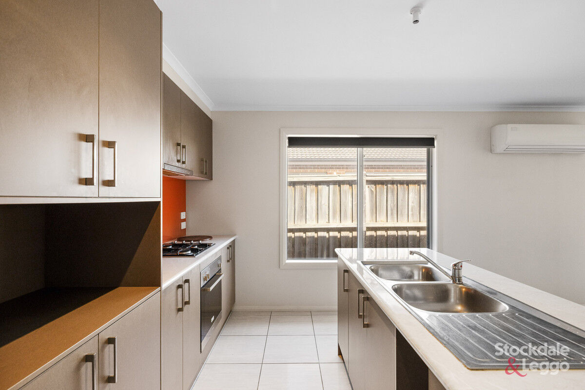 21 Grampian Boulevard, Cowes, VIC 3922 - Image 3