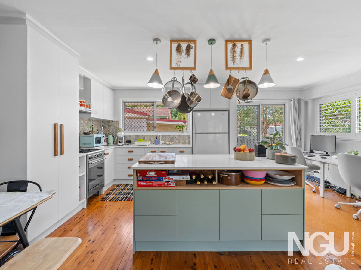 2 HIND COURT, Bundamba QLD 4304 - Image 6