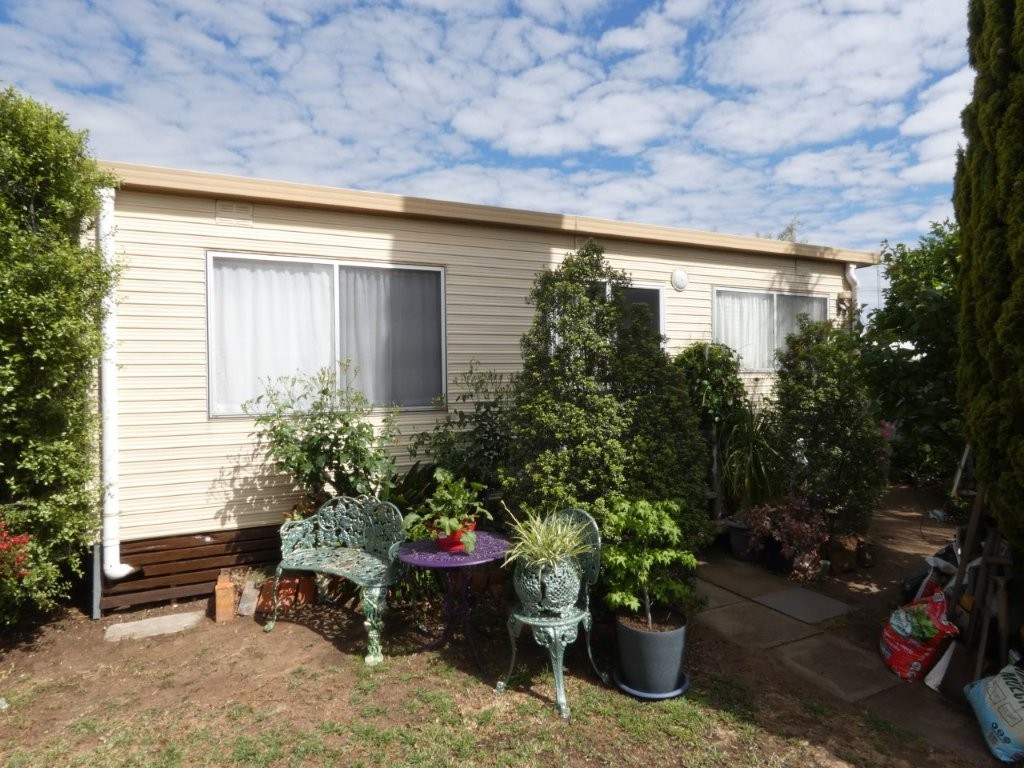 4-bedroom house at 214 Scott Street, Warracknabeal, VIC 3393, Yarriambiack, Victoria
