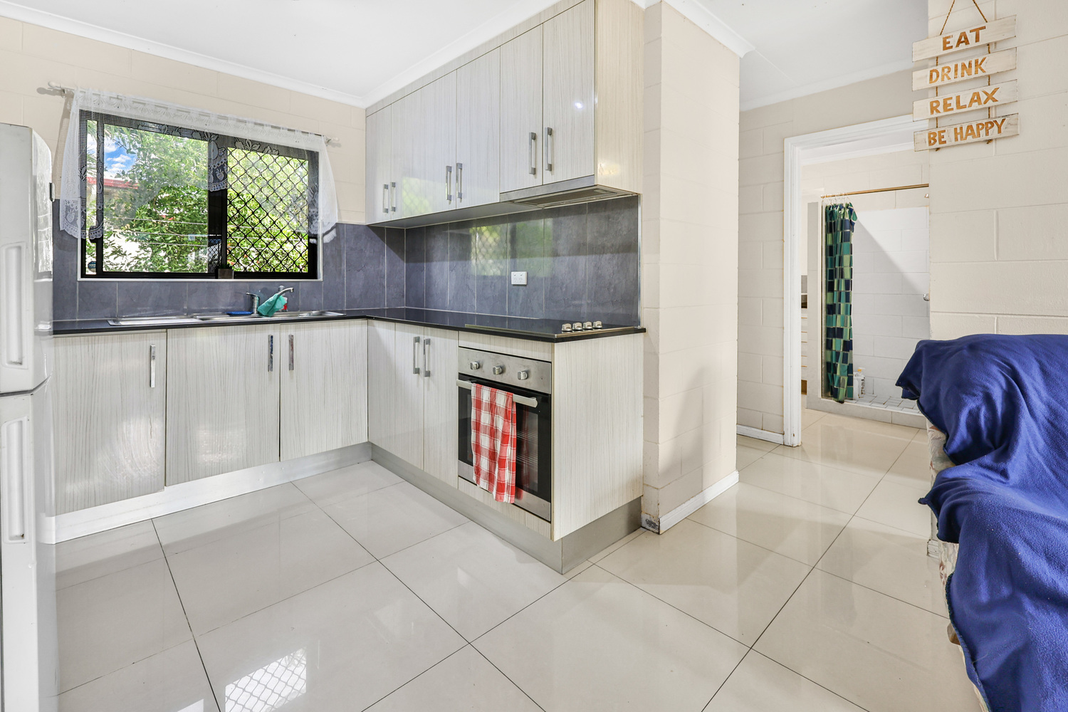 1 89 POWELL STREET, BOWEN QLD 4805 - Image 6
