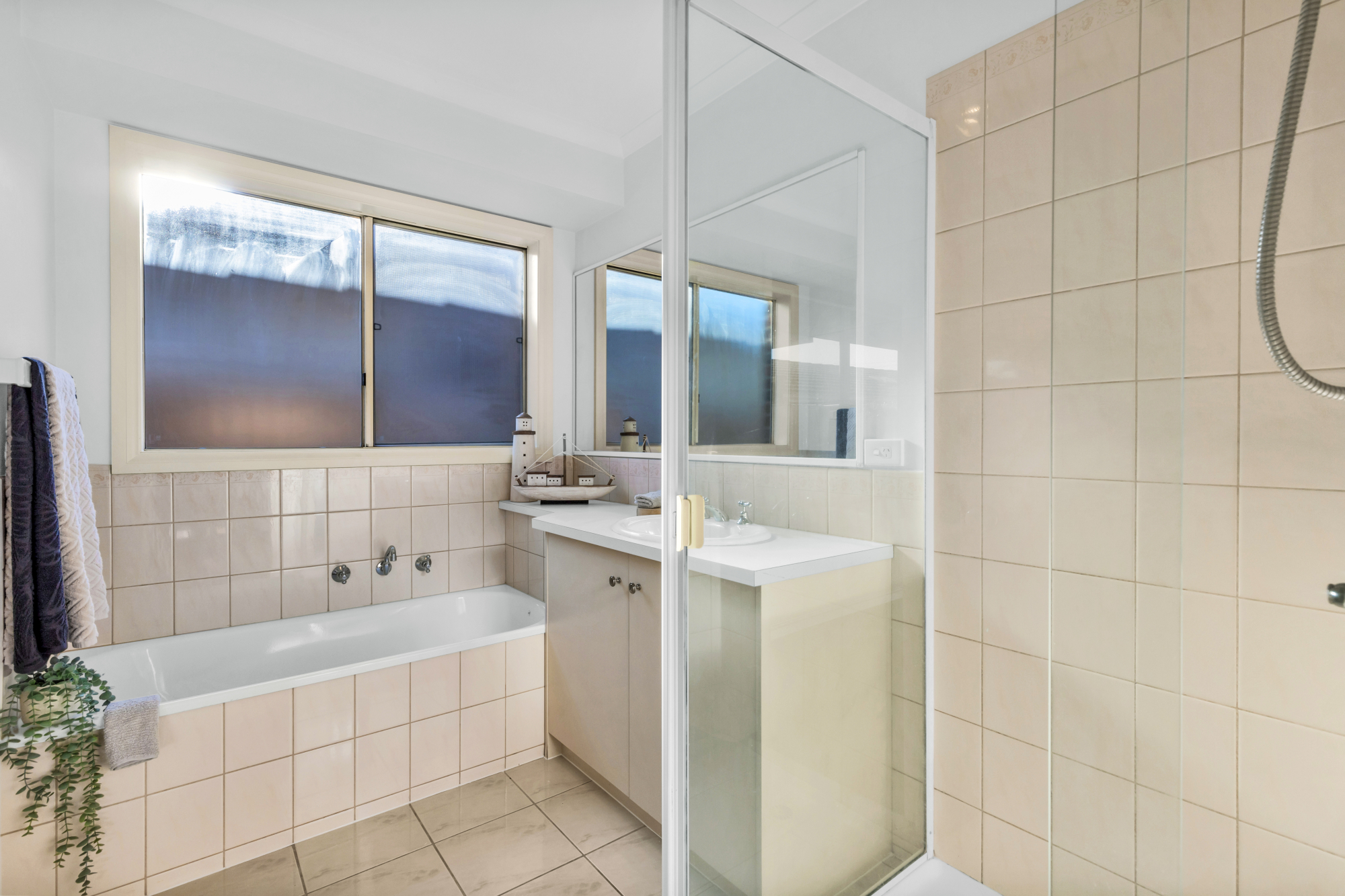 3-bedroom unit at 3/449 Station Street, Bonbeach, VIC 3196, Kingston (Vic.), Victoria