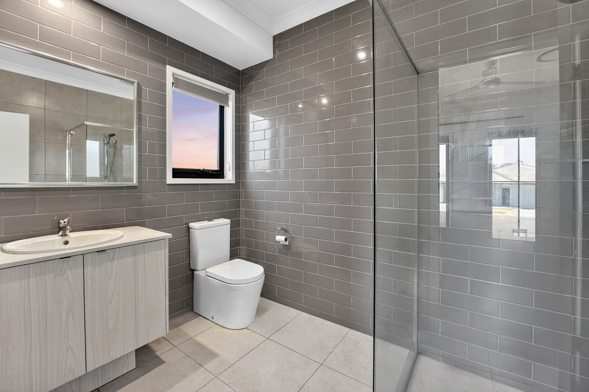 34 KINCRAIG CIRCUIT, Spring Mountain QLD 4300 - Image 9