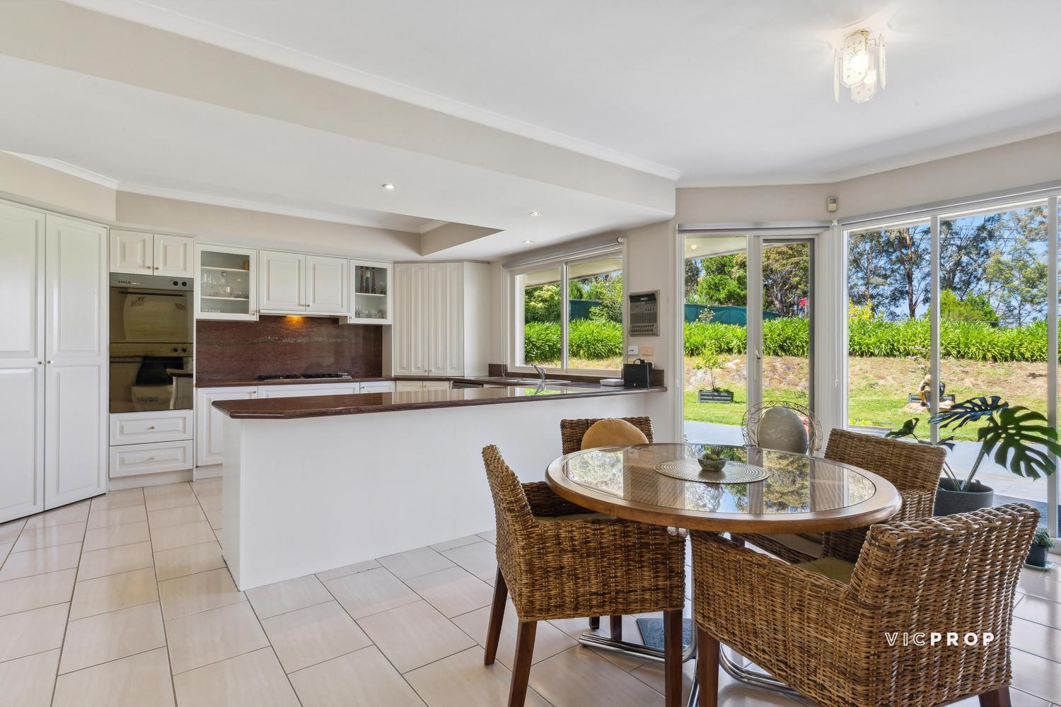 5-bedroom house at 4 Meaka Court, Warrandyte, VIC 3113, Manningham, Victoria
