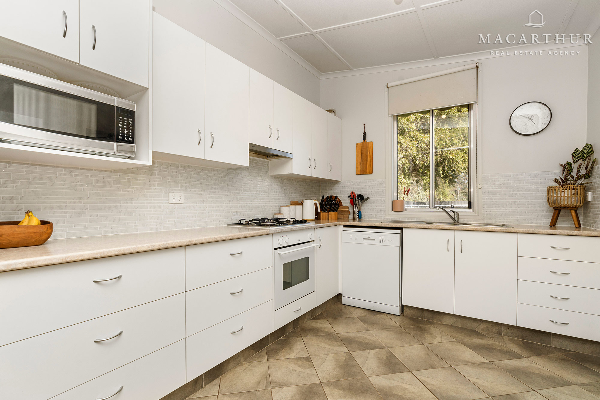 6 Wright Street, Ganmain, NSW 2702 - Image 6