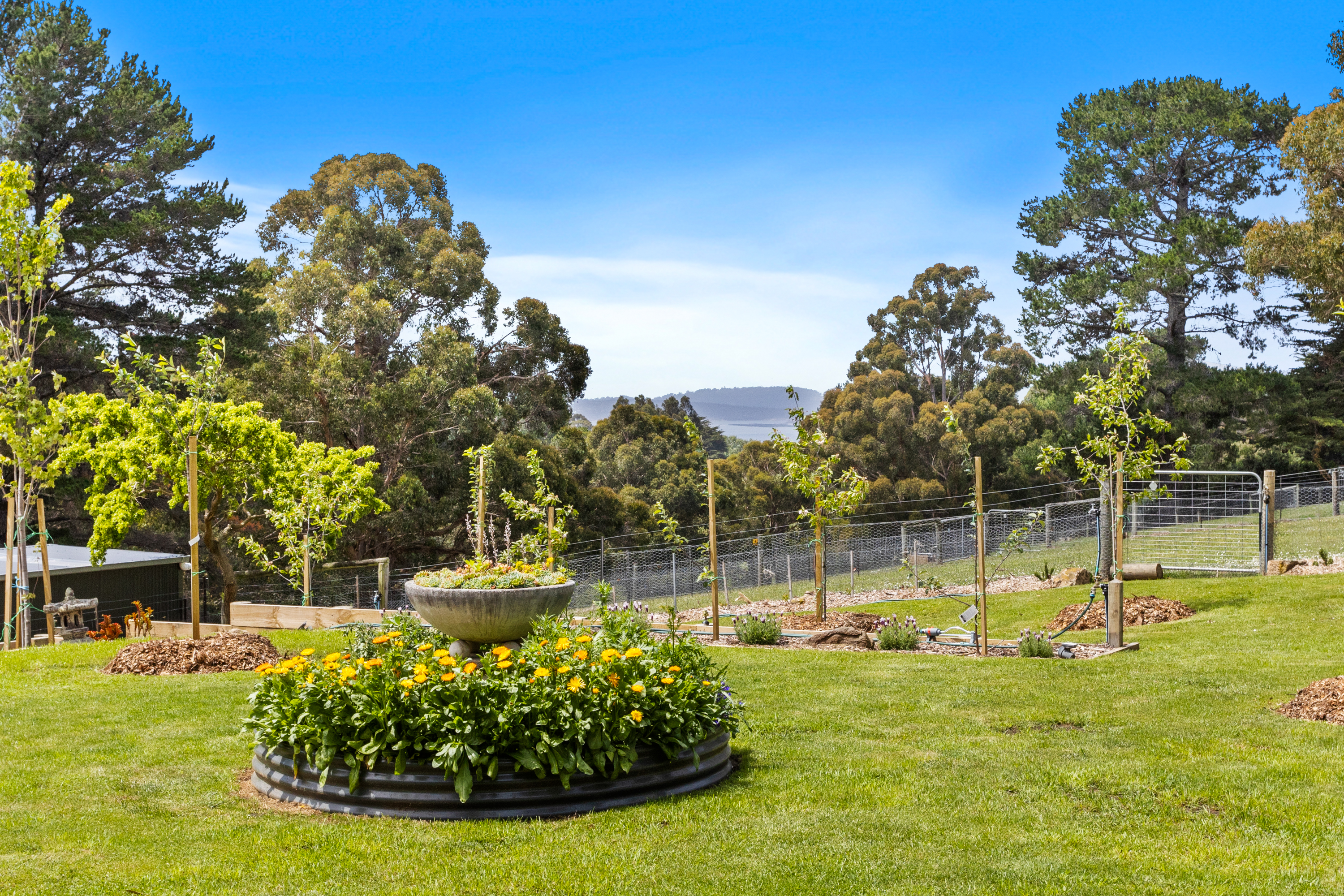 5-bedroom house at HONEYWOOD COTTAGE 72 PULLENS ROAD, WOODBRIDGE TAS 7162, Kingborough, Tasmania