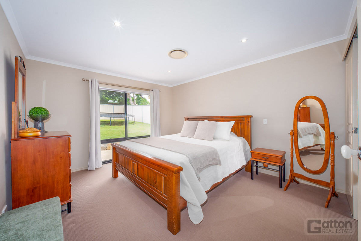 5-bedroom house at 56 Highview Avenue, Gatton, QLD 4343, Lockyer Valley, Queensland