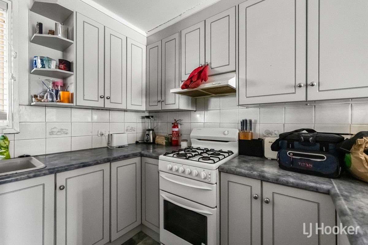 19 Dimboola Court, Craigmore, SA 5114 - Image 10