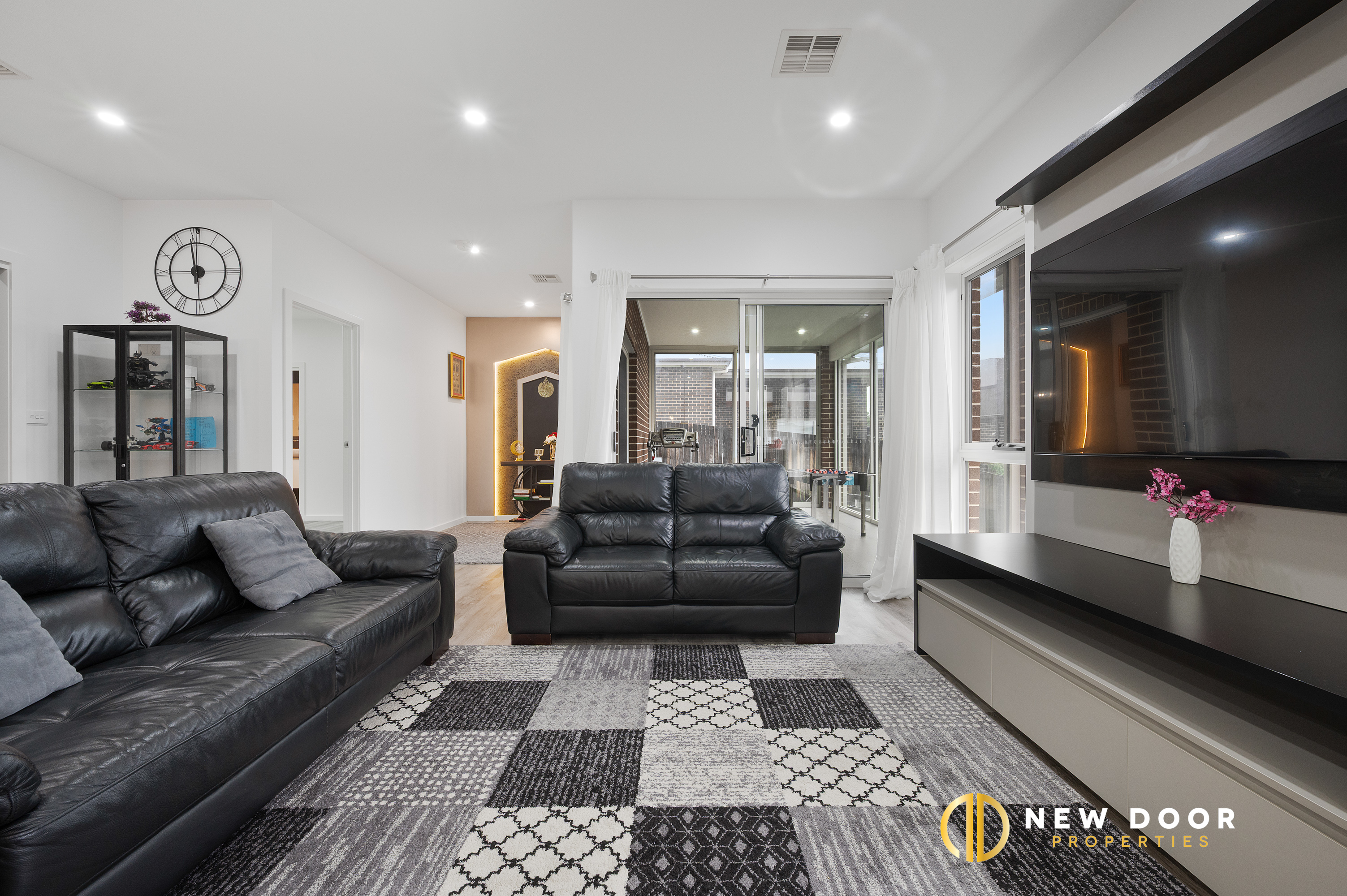 8 NAVRATIL STREET, Denman Prospect ACT 2611 - Image 10