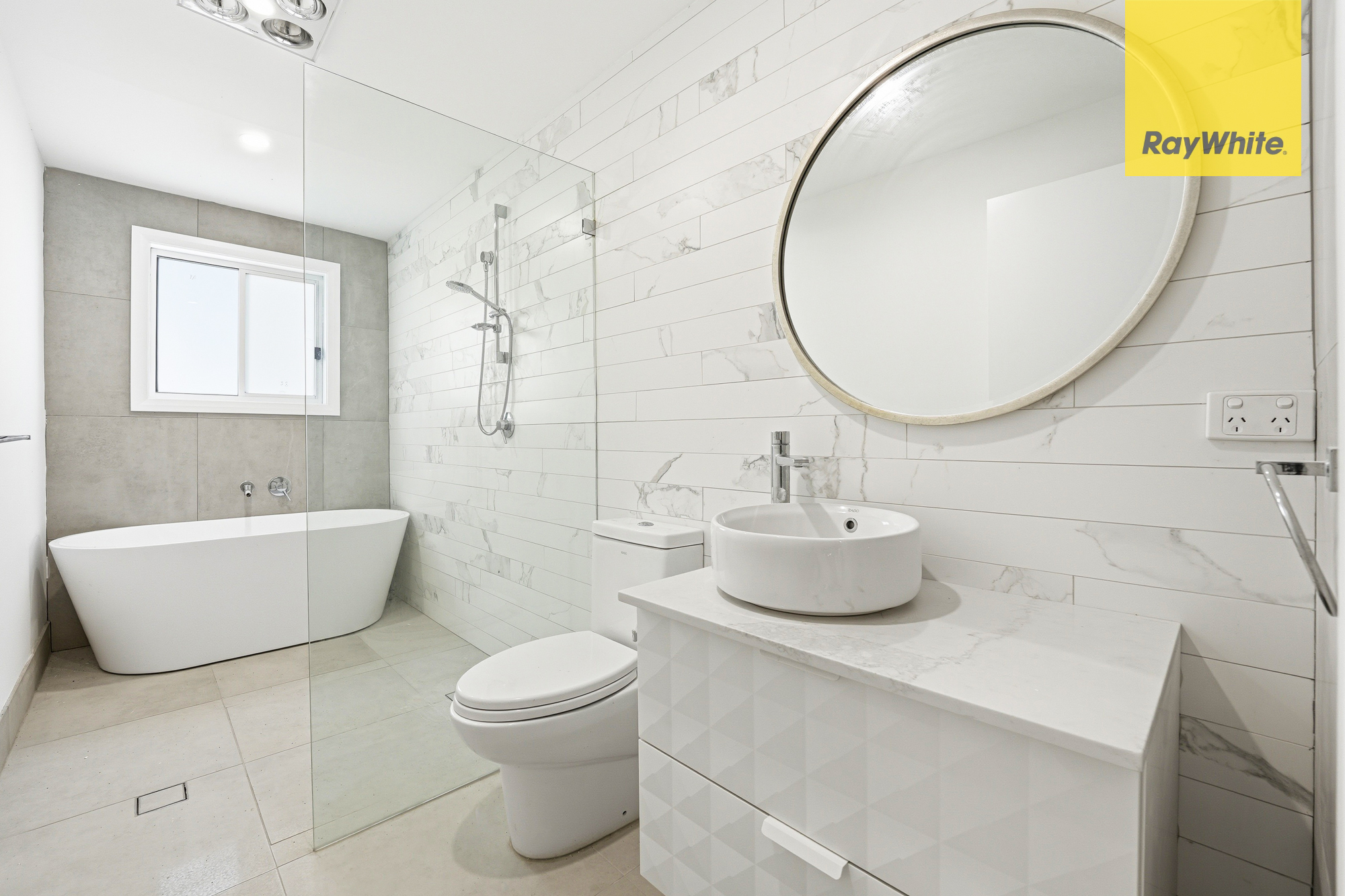 7-bedroom house at 18 FARMINGDALE COURT, Luddenham NSW 2745, Liverpool, New South Wales