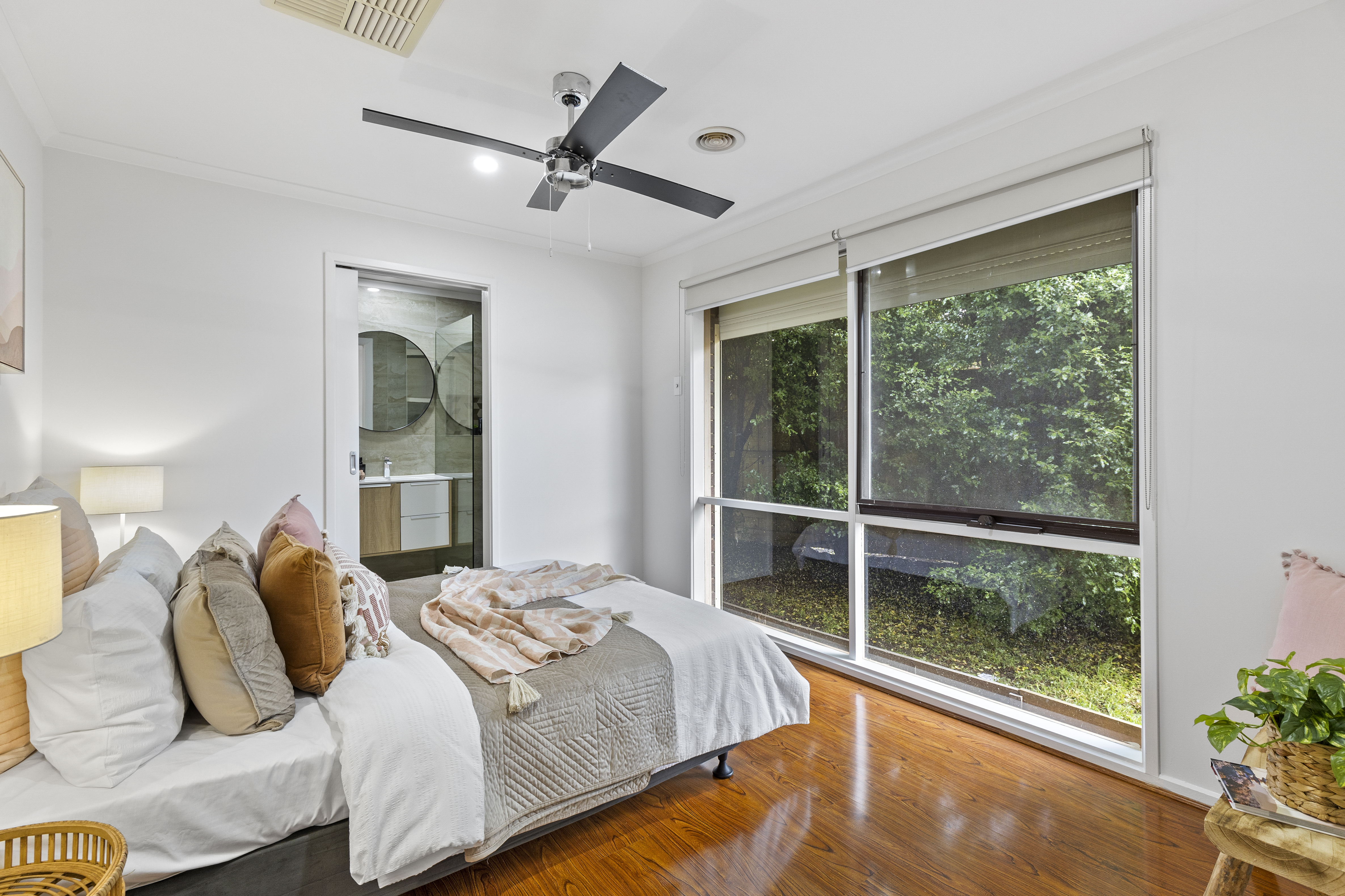 154 WARADGERY DRIVE, Rowville VIC 3178 - Image 9