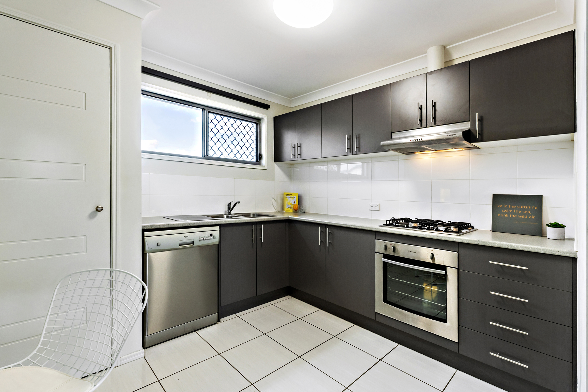 4 8 ENDEAVOUR CLOSE, FITZGIBBON QLD 4018 - Image 3