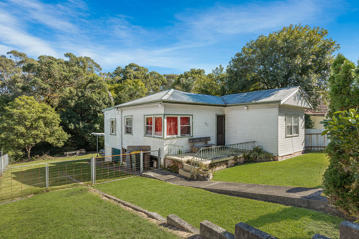 3-bedroom house at 277 MAIN ROAD, Fennell Bay NSW 2283, Lake Macquarie, New South Wales