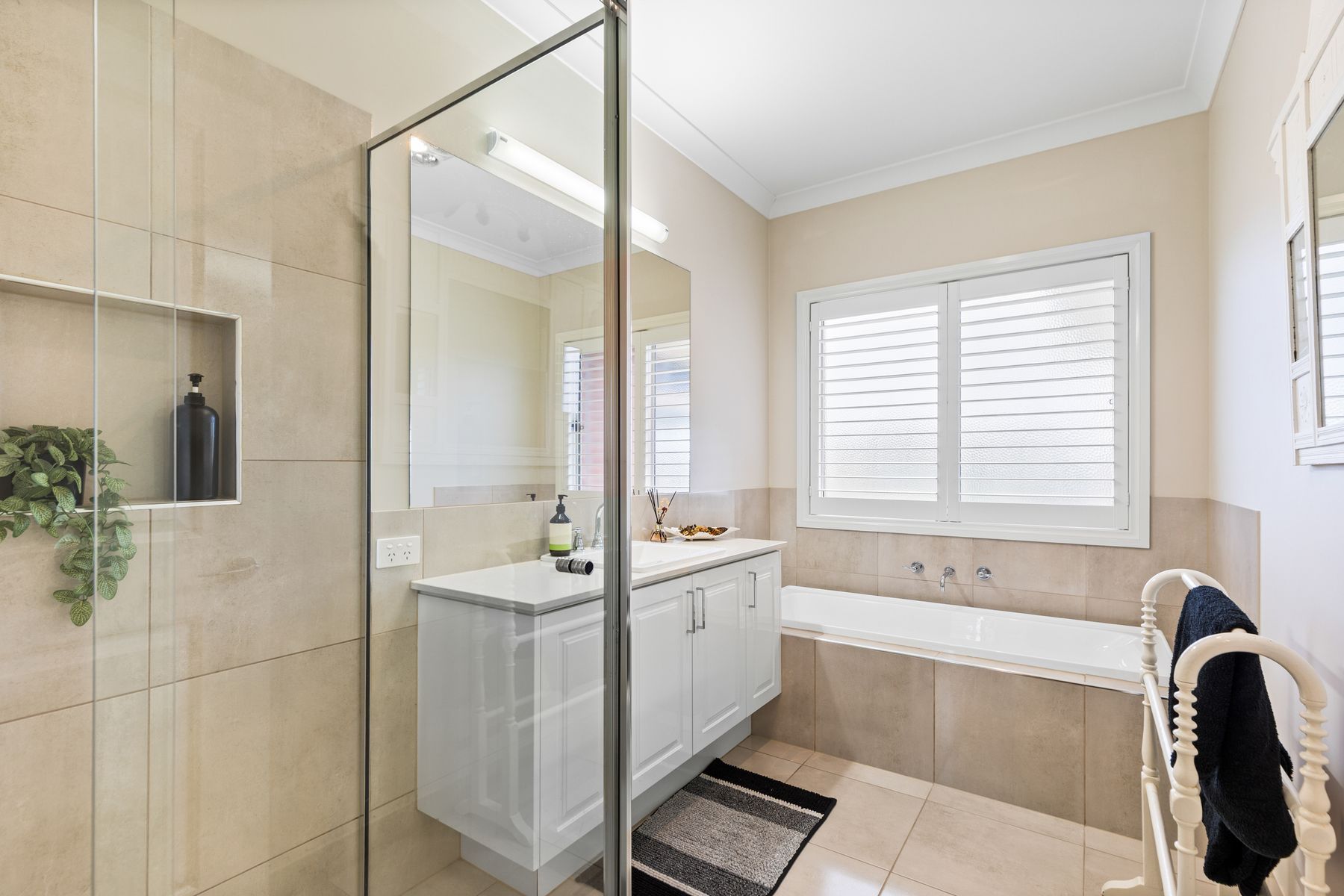 4-bedroom house at 52 Sunrise Crescent, Lockwood South, VIC 3551, Greater Bendigo, Victoria