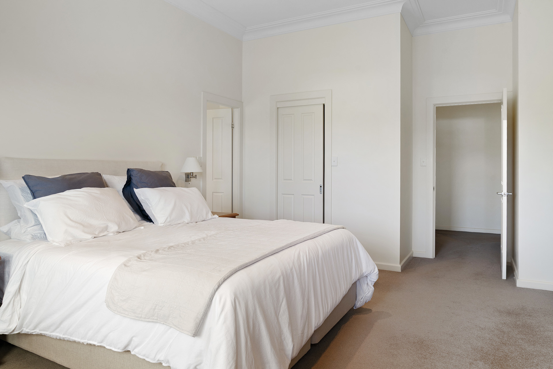 18 ROBERT HODDLE GROVE, Bombira NSW 2850 - Image 8