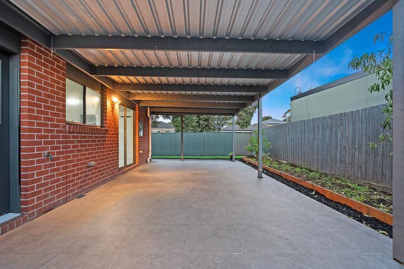 29 HECTOR DRIVE, Cranbourne VIC 3977 - Image 10